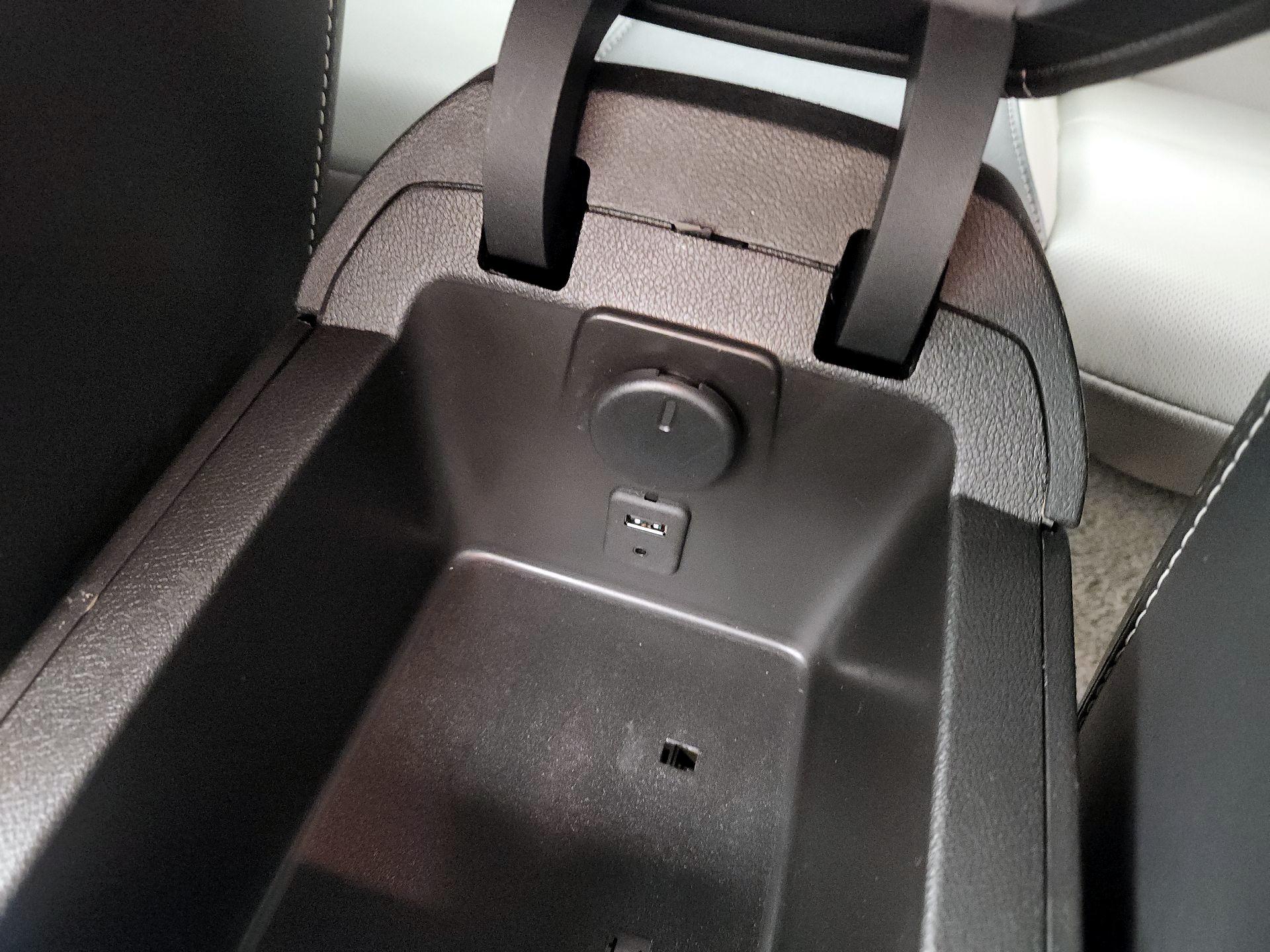 Thumbnail: 2014 Chevrolet Camaro - 18