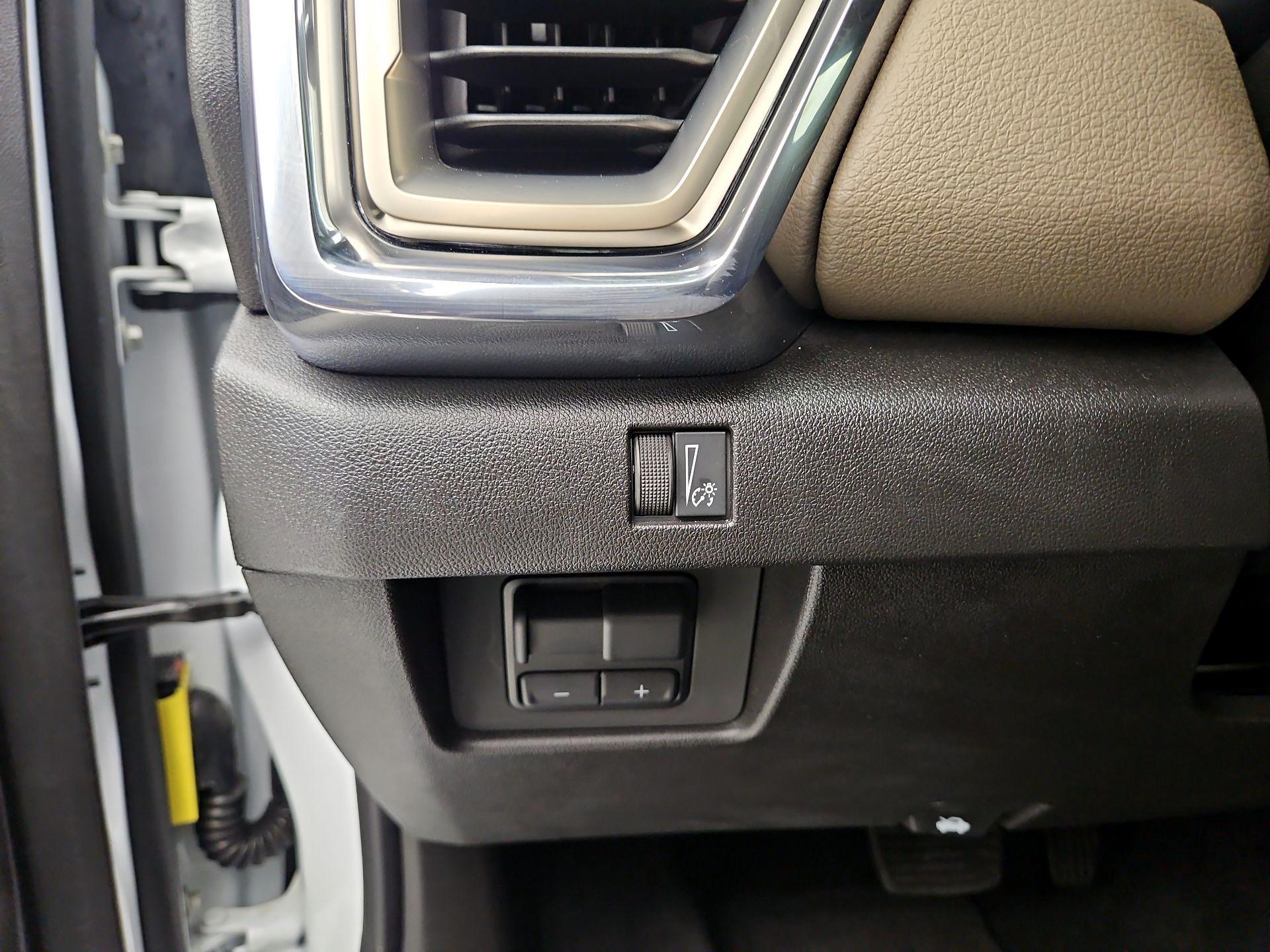 Thumbnail: 2025 GMC Canyon - 13