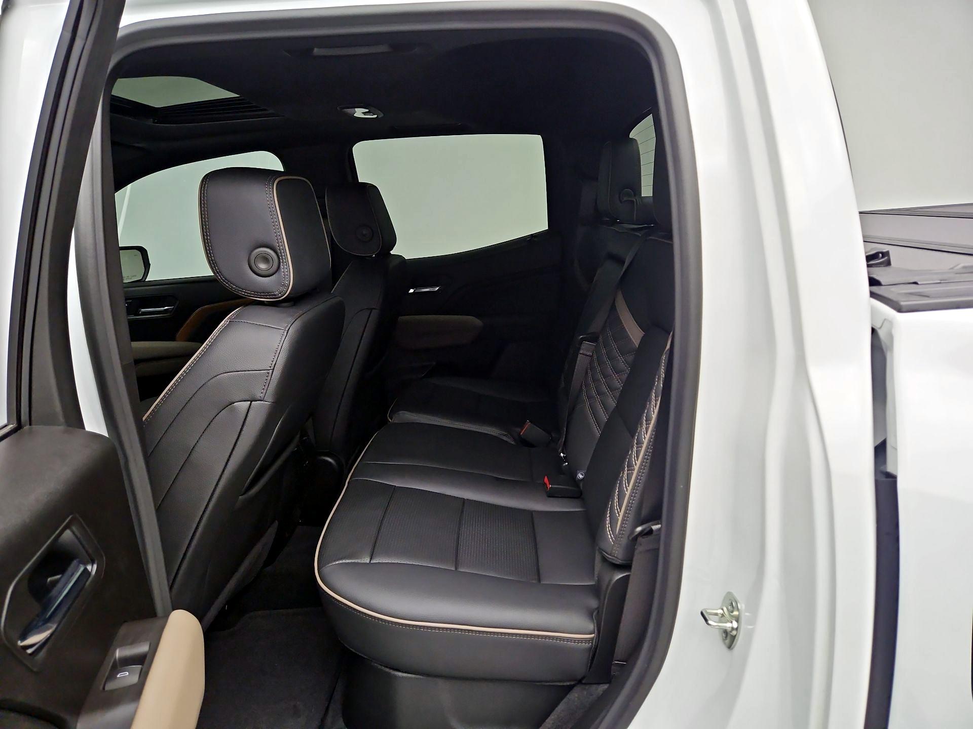 Thumbnail: 2025 GMC Canyon - 20