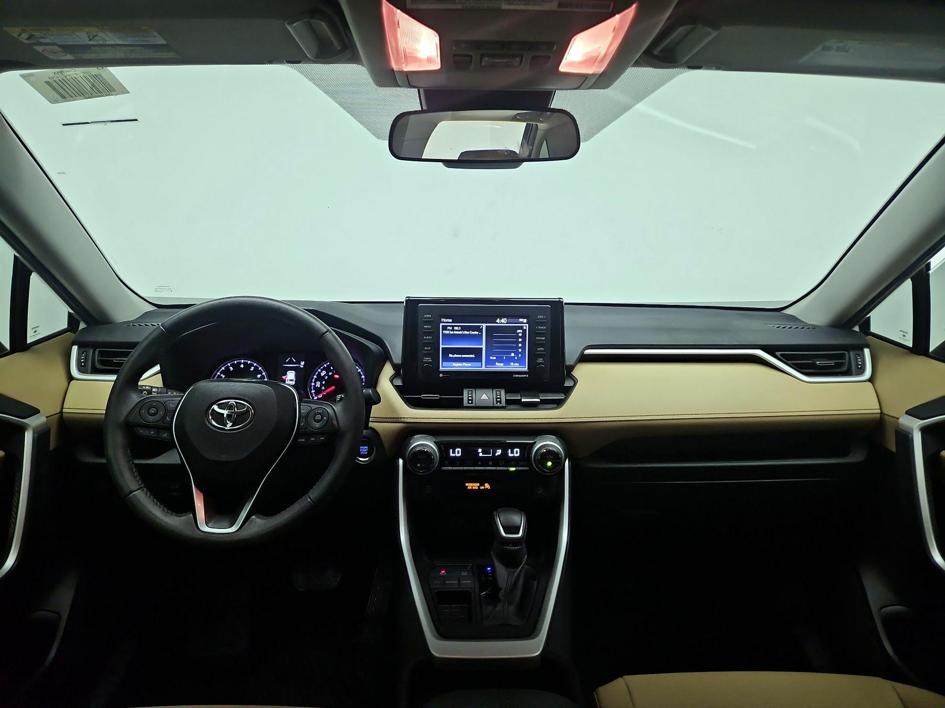 Thumbnail: 2021 Toyota RAV4 - 9