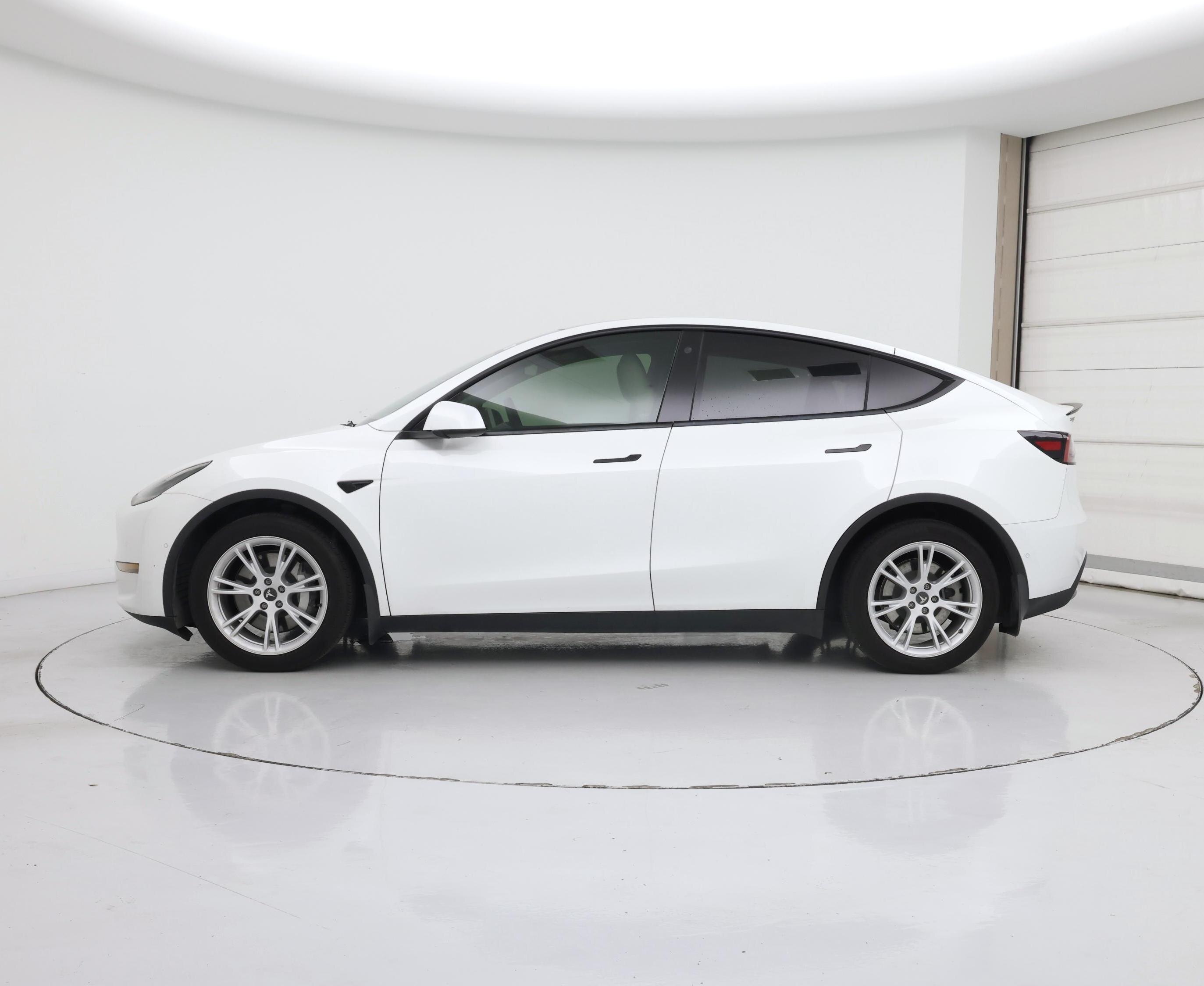 Thumbnail: 2021 Tesla Model Y - 3