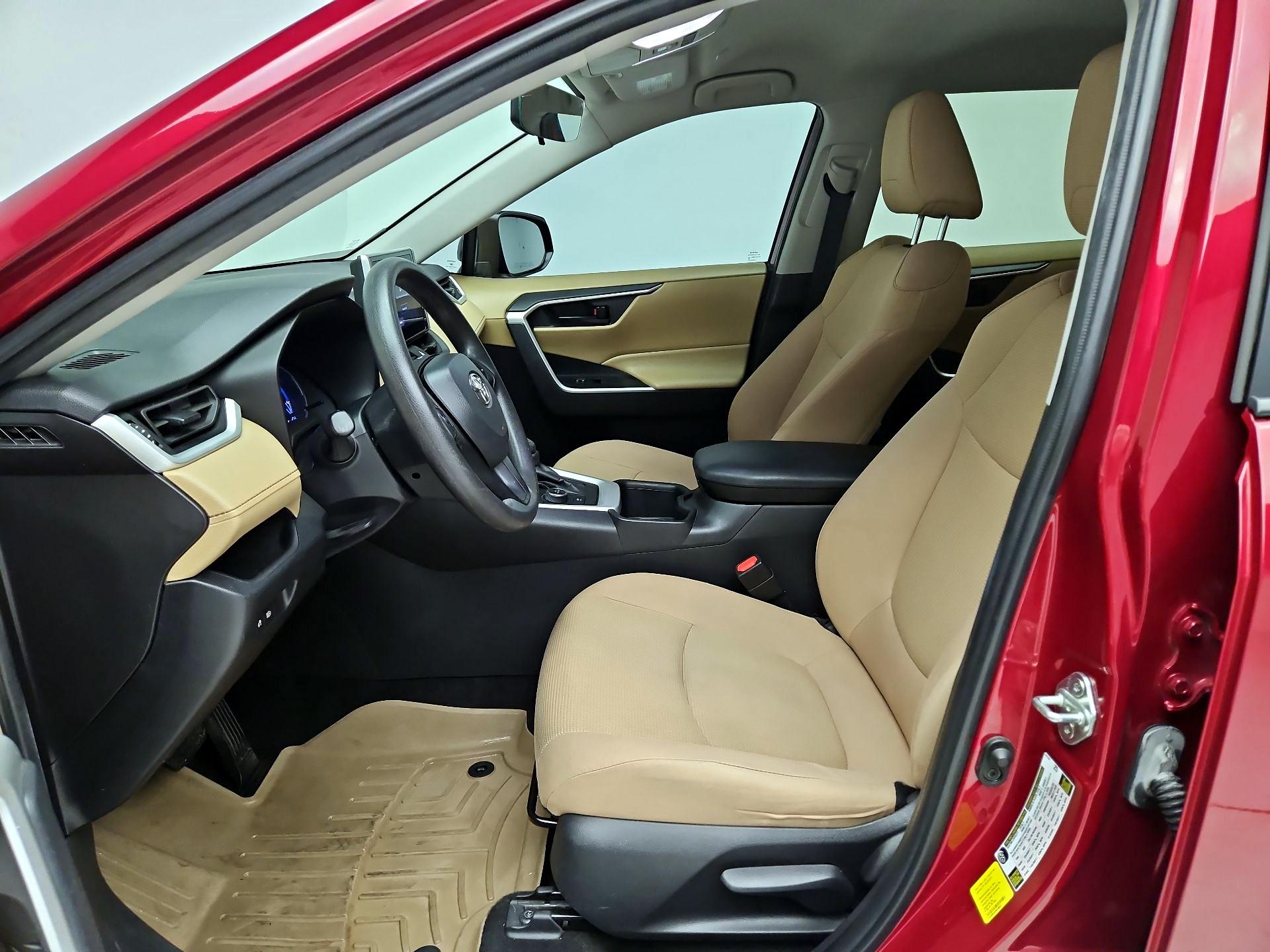 Thumbnail: 2023 Toyota RAV4 - 11