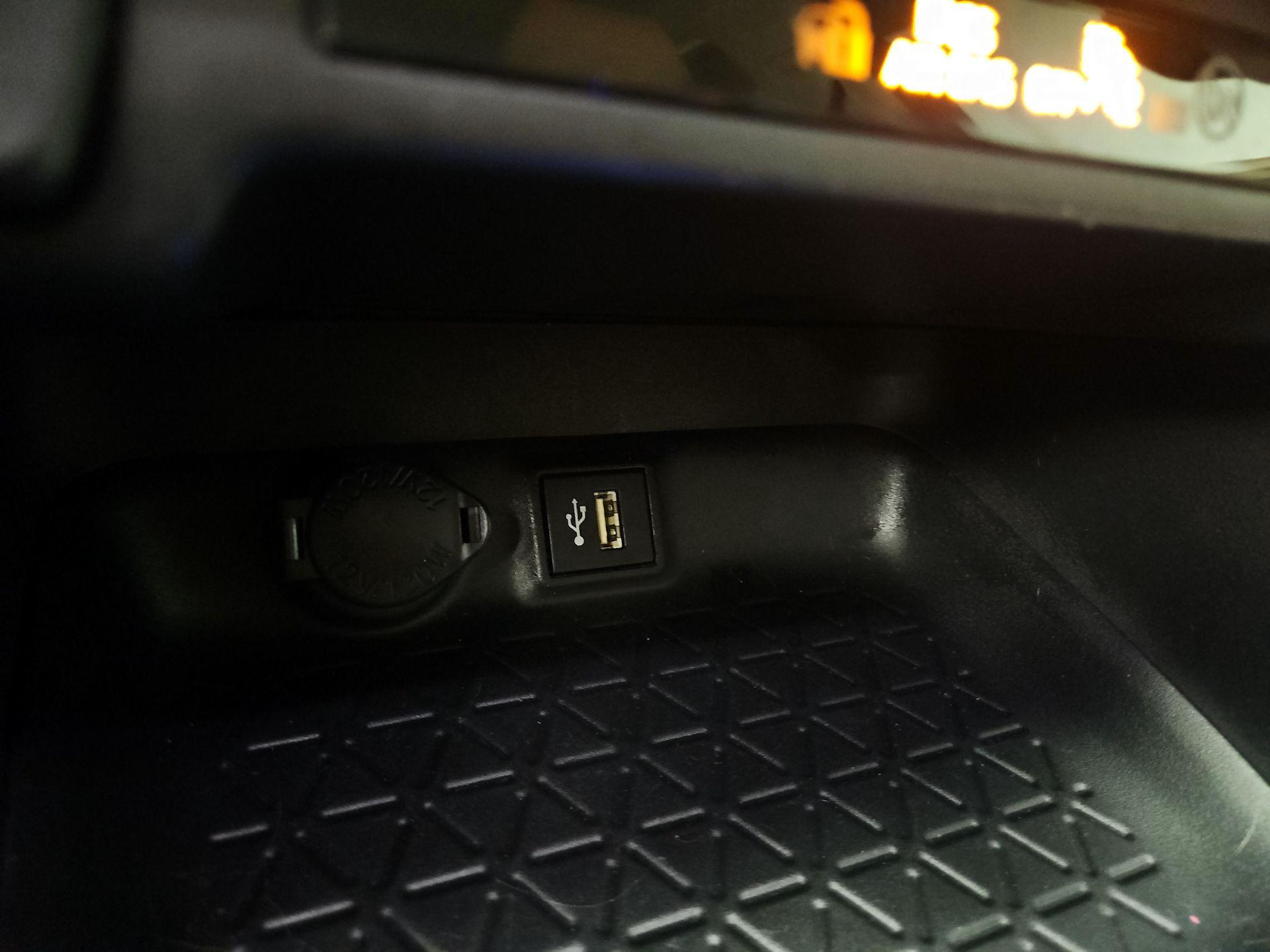 Thumbnail: 2023 Toyota RAV4 - 18