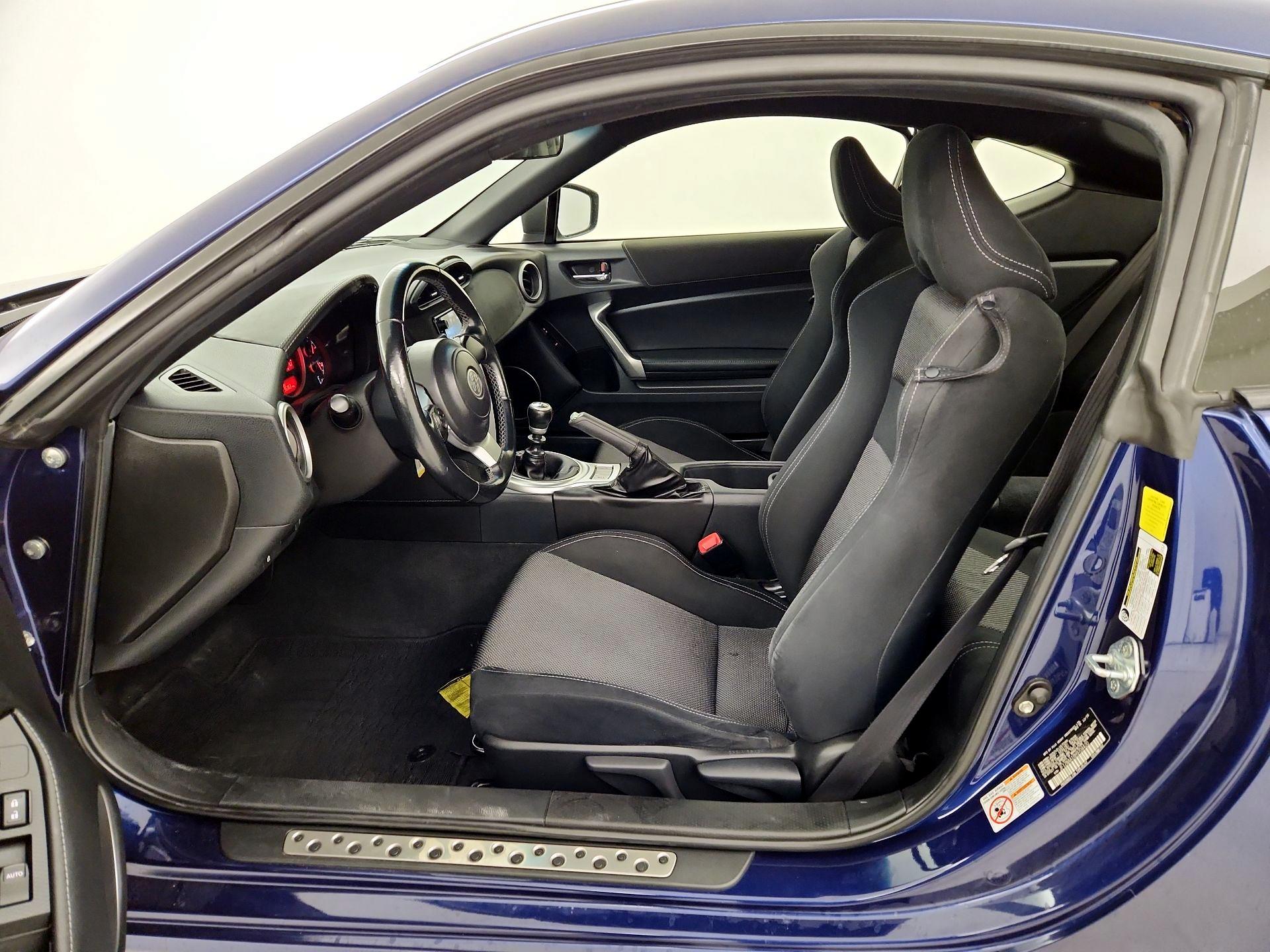 Thumbnail: 2017 Toyota 86 - 11