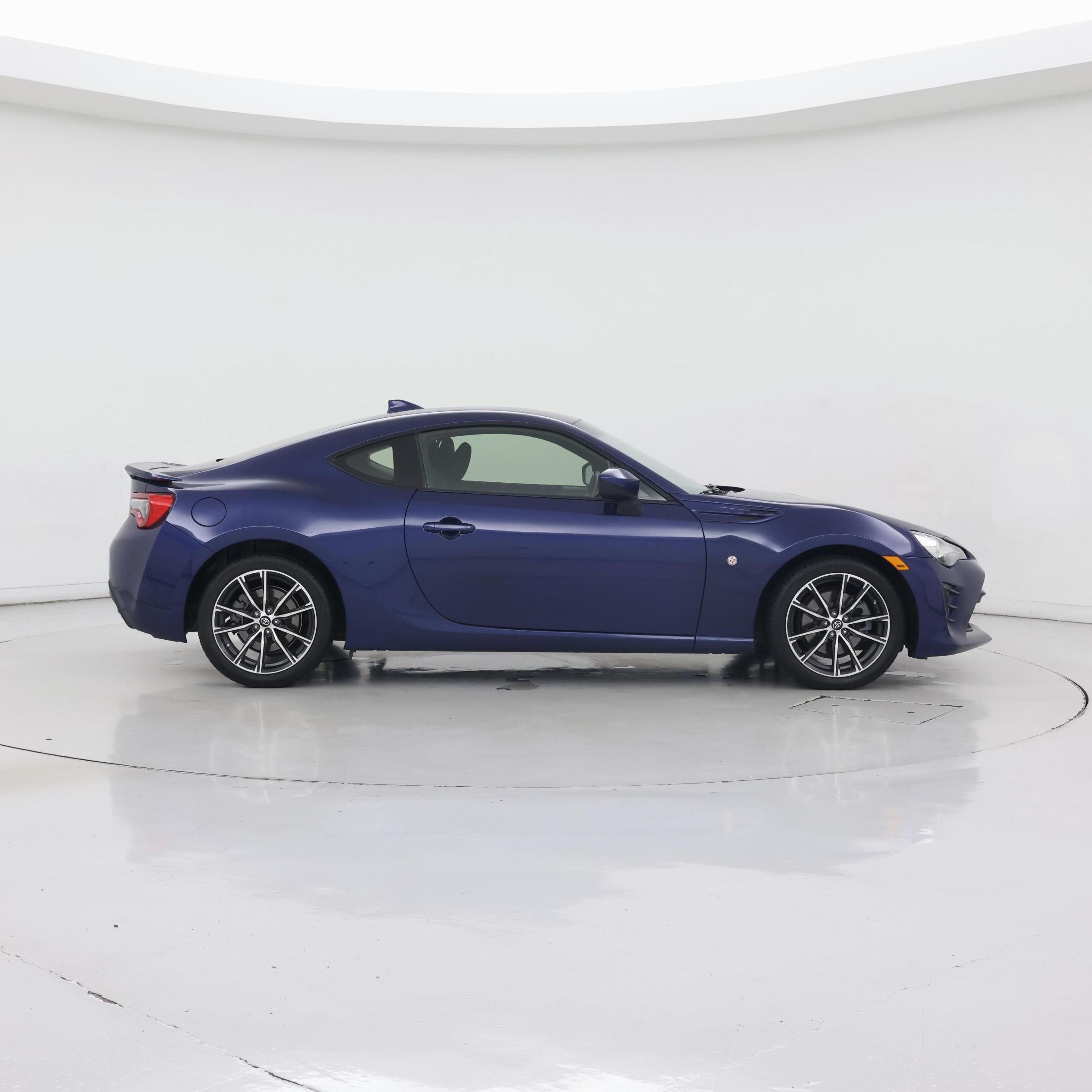 Thumbnail: 2017 Toyota 86 - 7