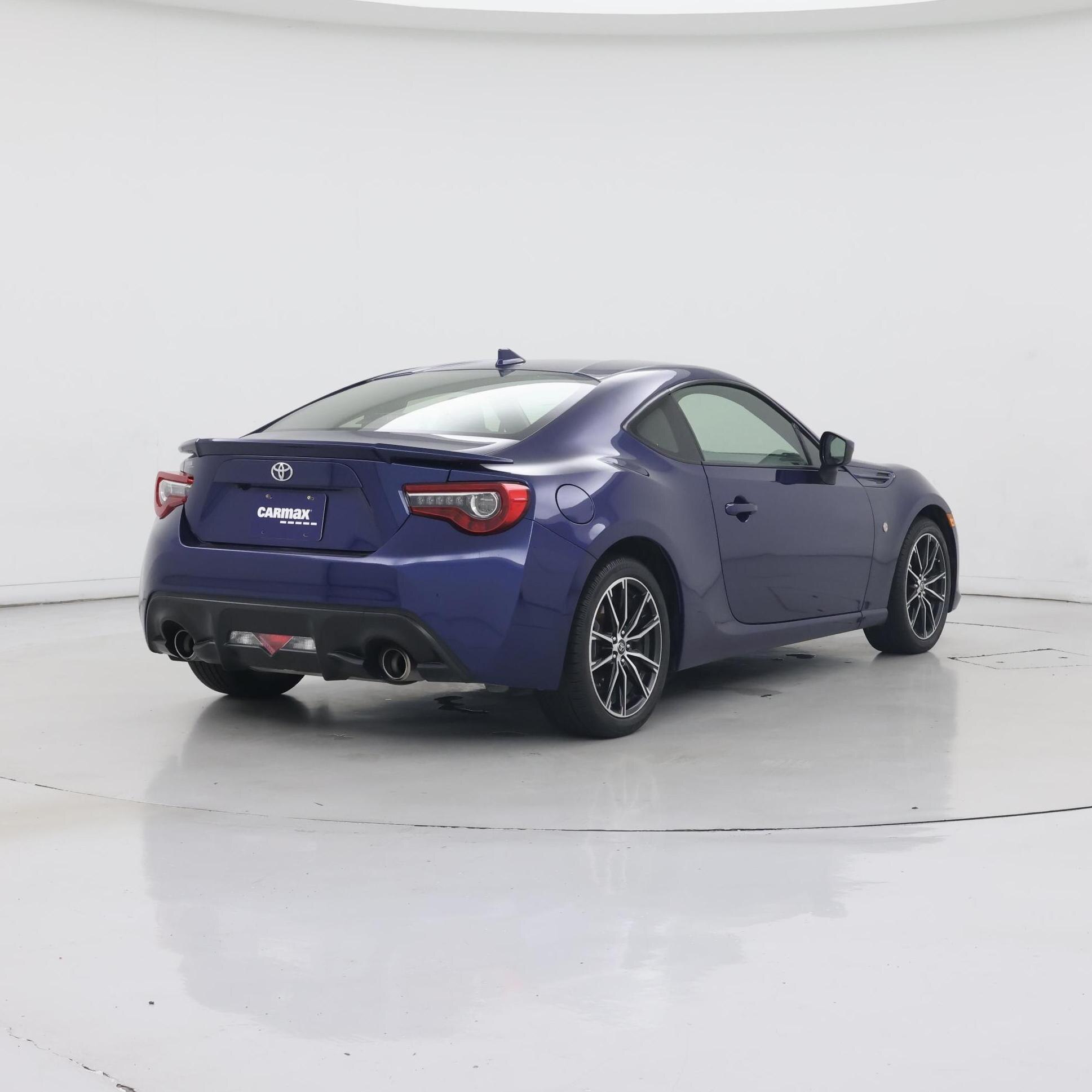 Thumbnail: 2017 Toyota 86 - 8