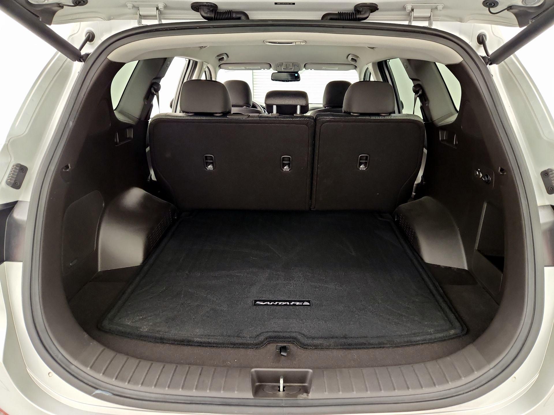 Thumbnail: 2019 Hyundai Santa Fe - 20