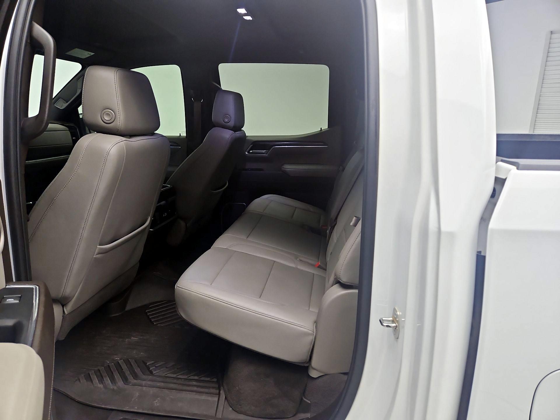 Thumbnail: 2023 Chevrolet Silverado 1500 - 19