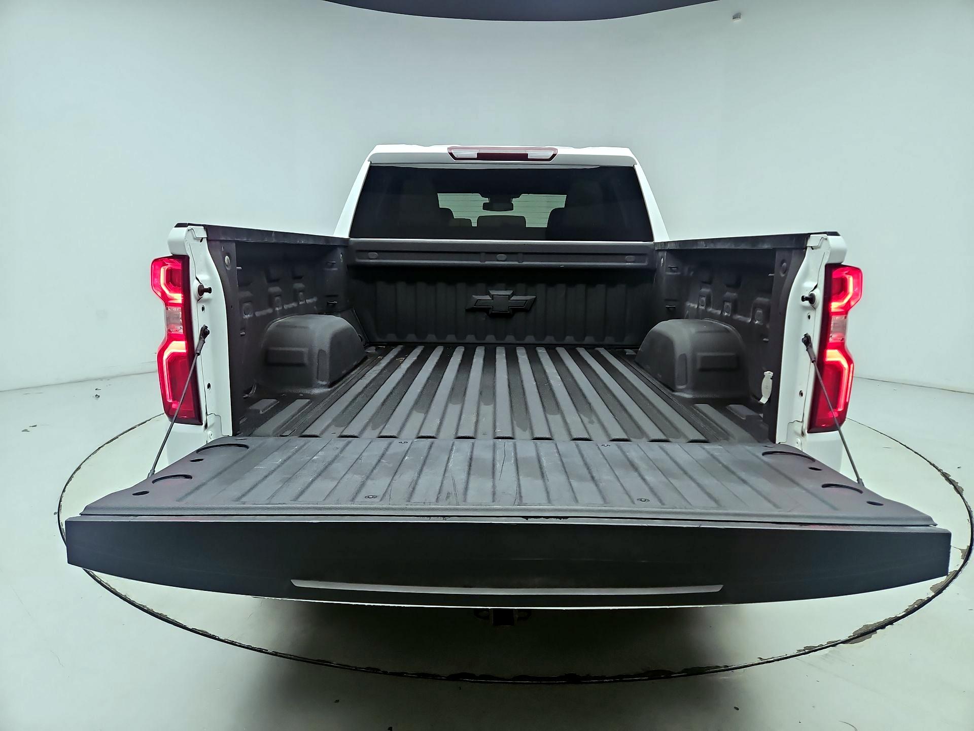 Thumbnail: 2023 Chevrolet Silverado 1500 - 20