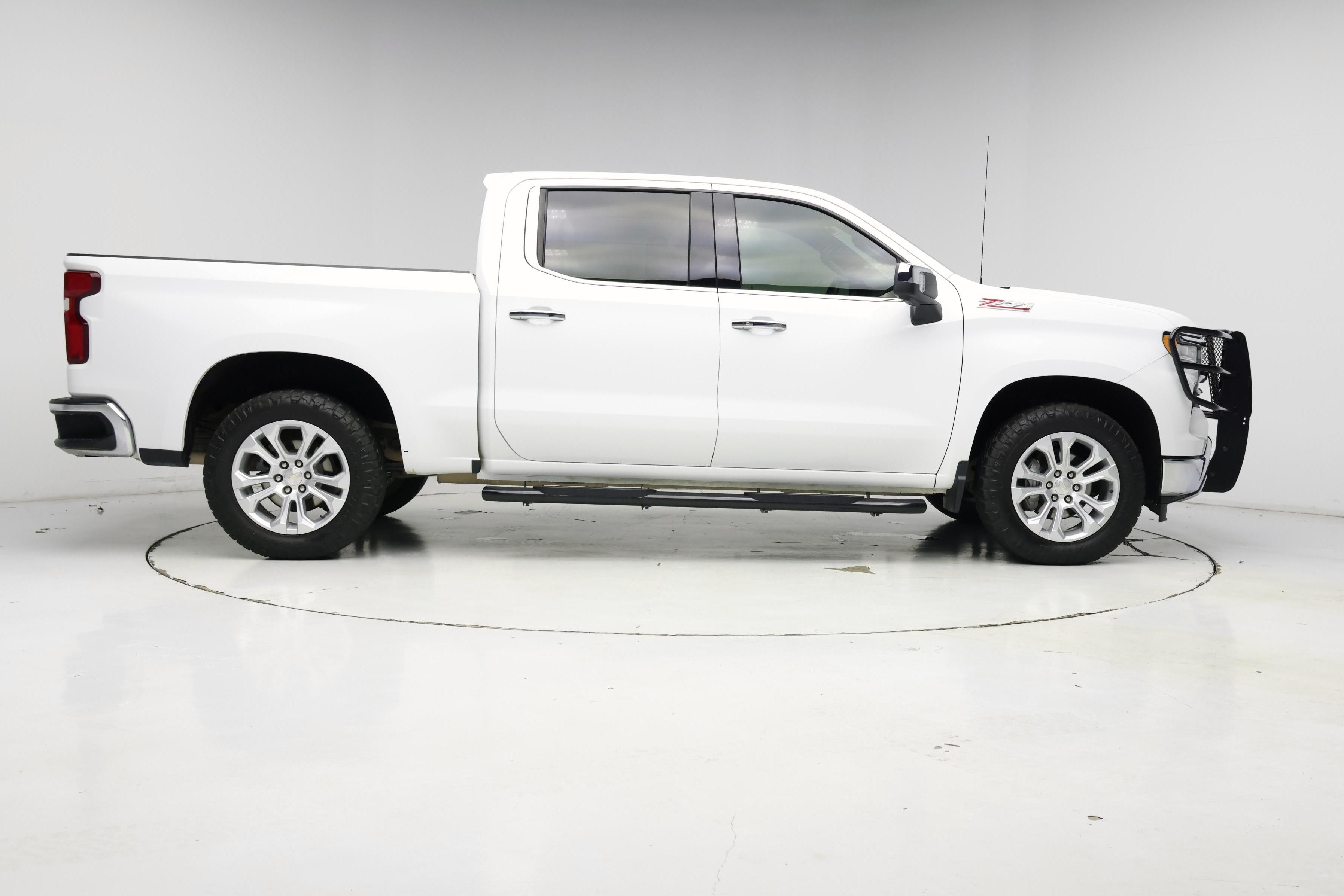 Thumbnail: 2023 Chevrolet Silverado 1500 - 7