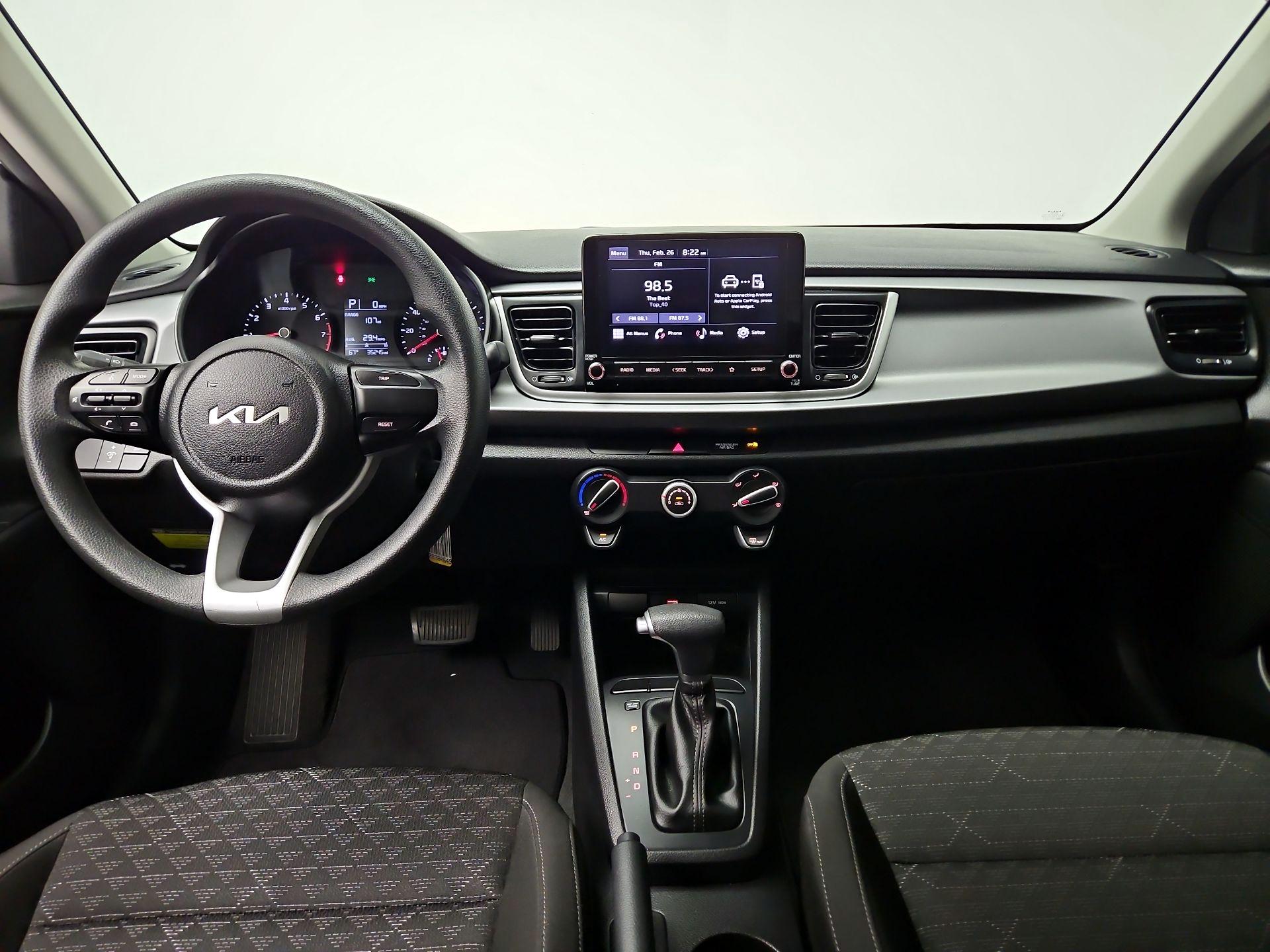 Thumbnail: 2022 Kia Rio - 9