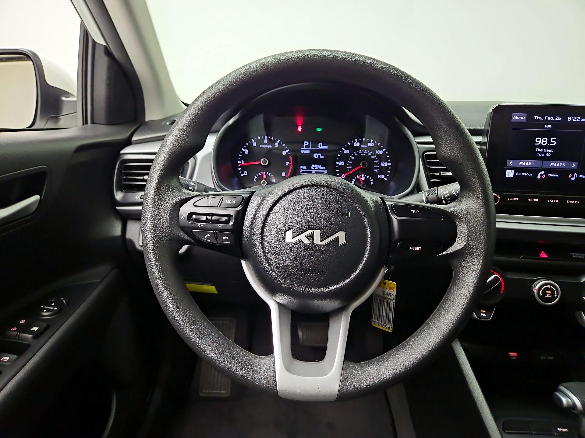 Thumbnail: 2022 Kia Rio - 10