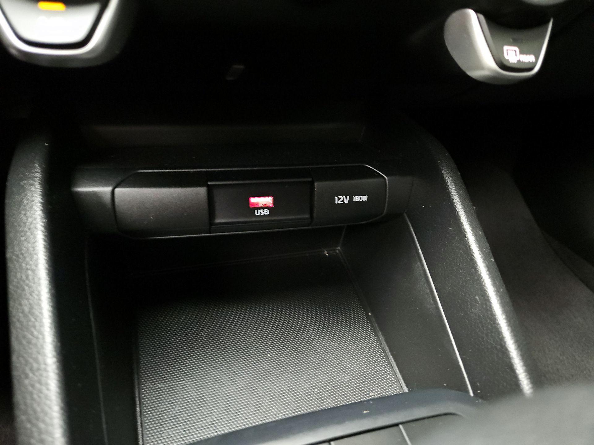 Thumbnail: 2022 Kia Rio - 18