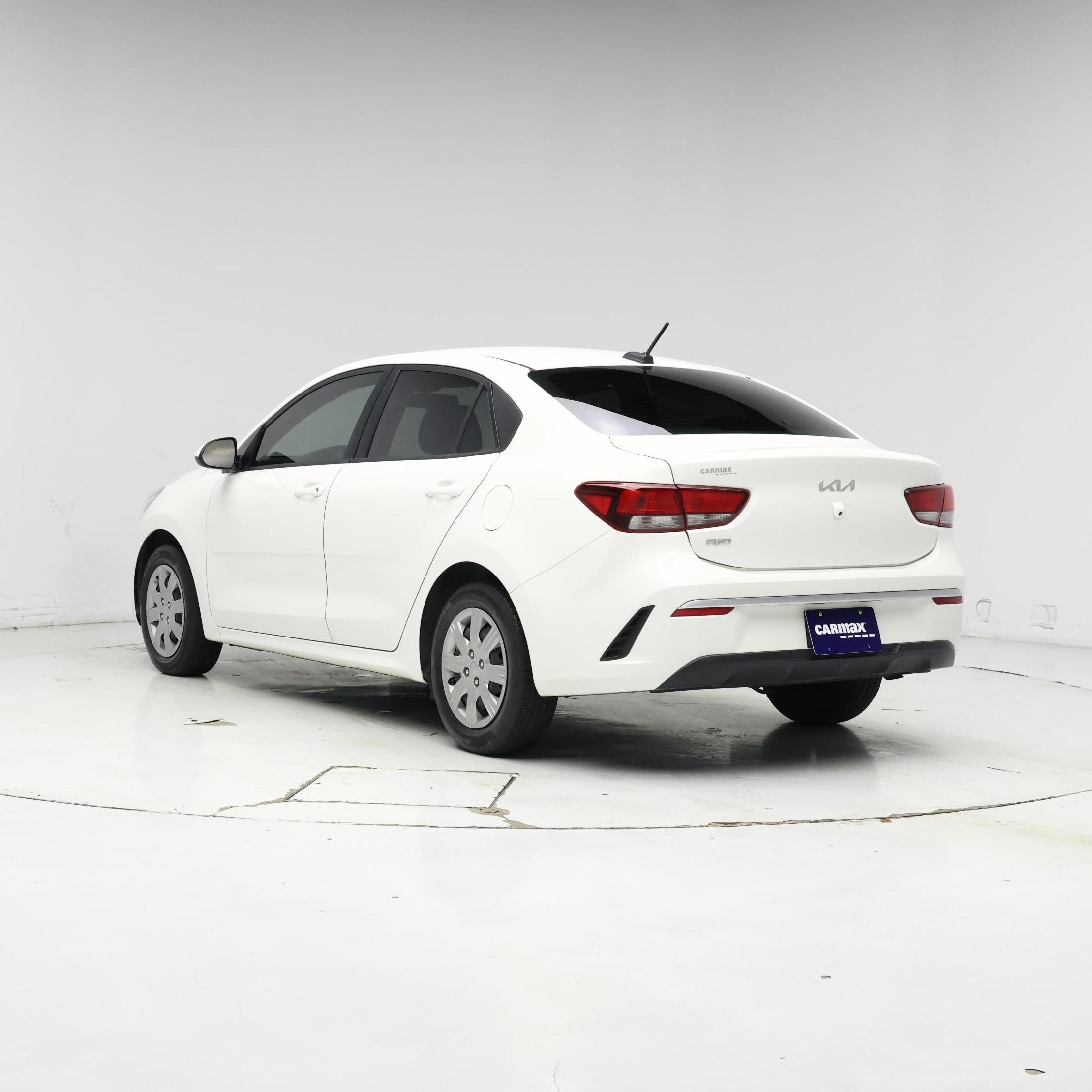 Thumbnail: 2022 Kia Rio - 2