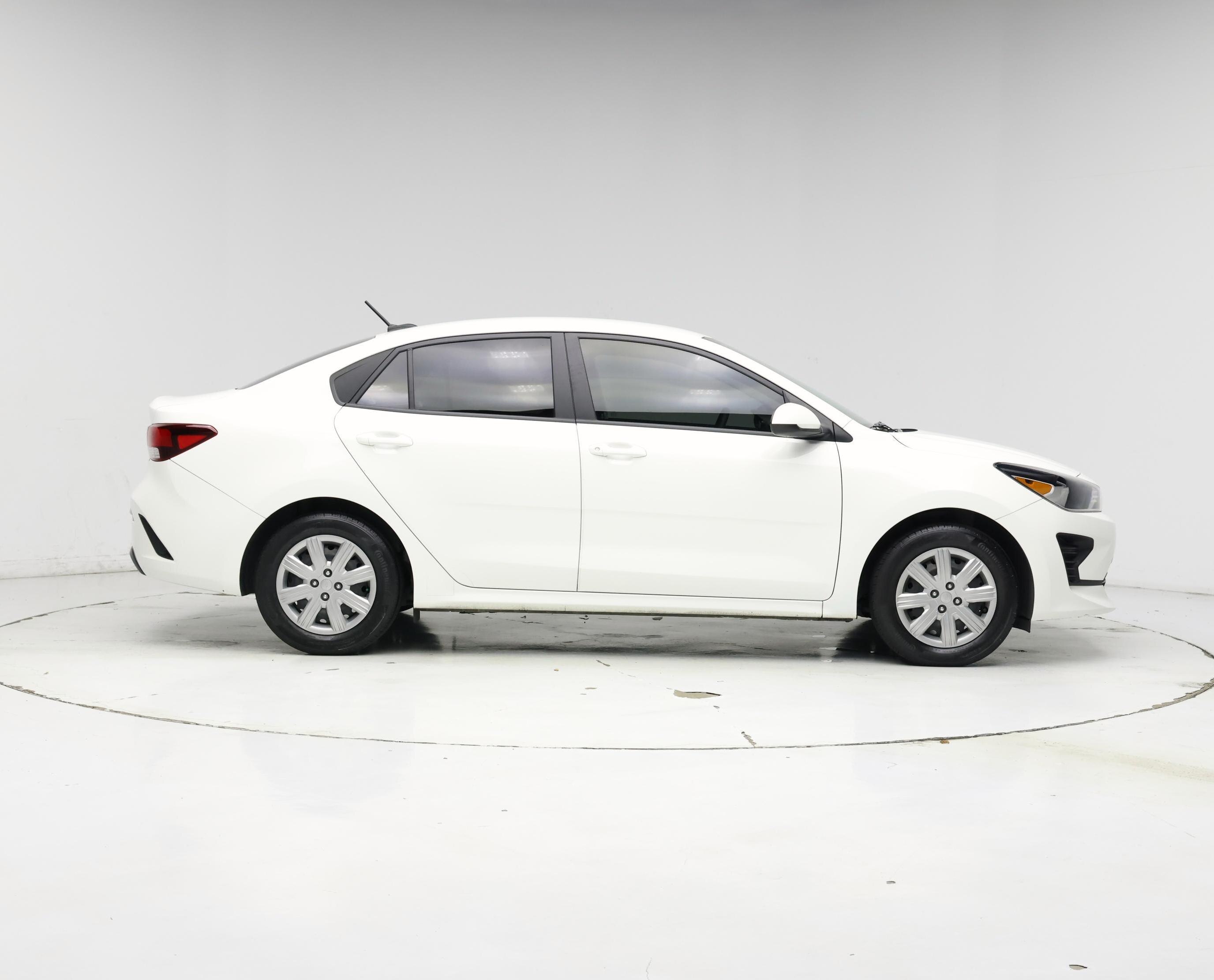 Thumbnail: 2022 Kia Rio - 7