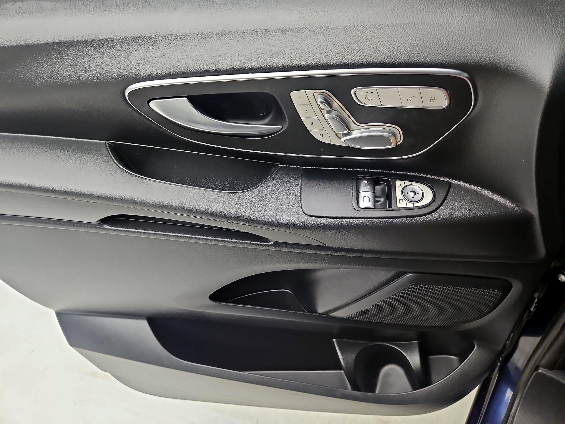 Thumbnail: 2019 Mercedes-Benz Metris - 12