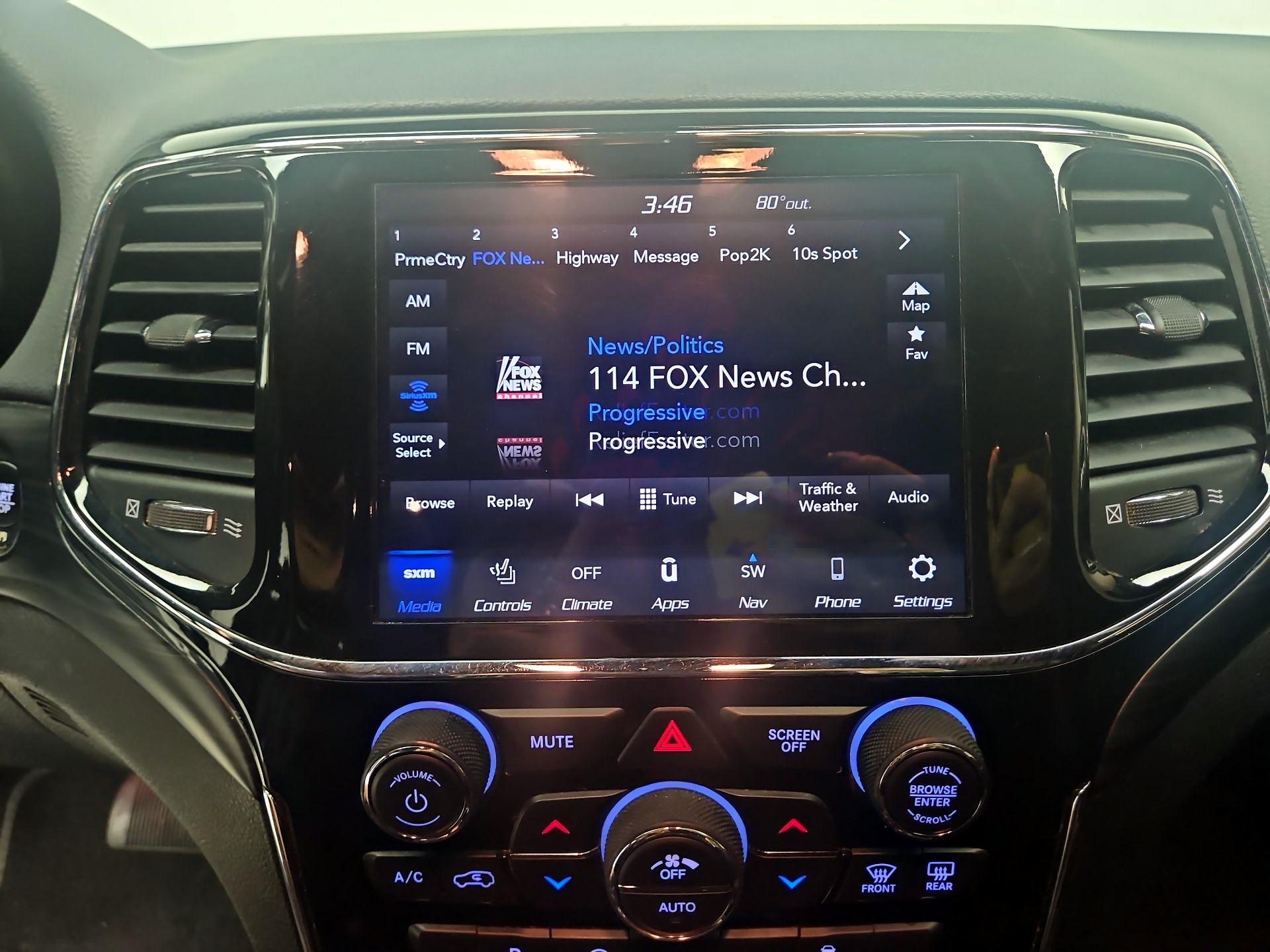 Thumbnail: 2021 Jeep Grand Cherokee - 16