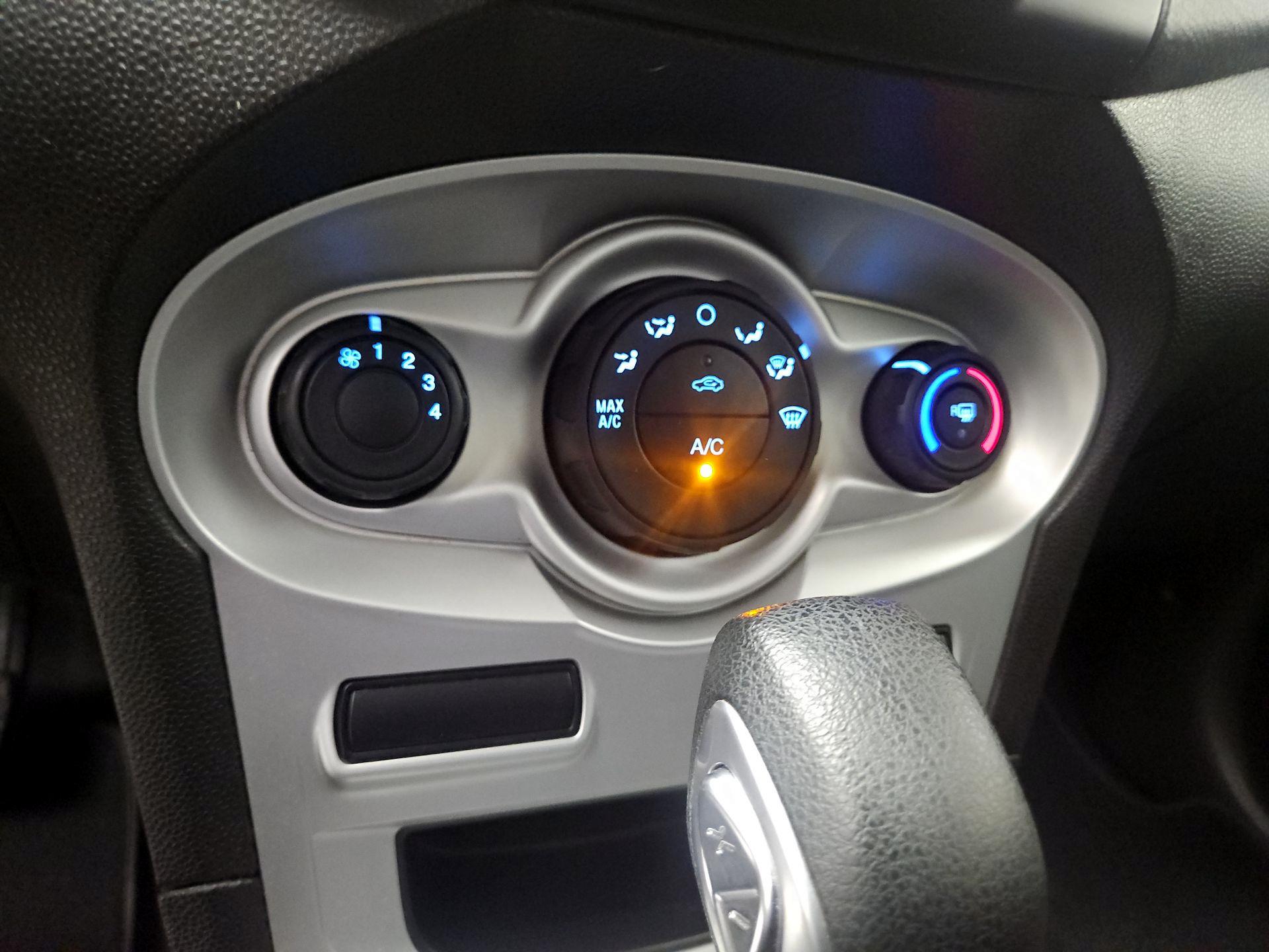 Thumbnail: 2019 Ford Fiesta - 16