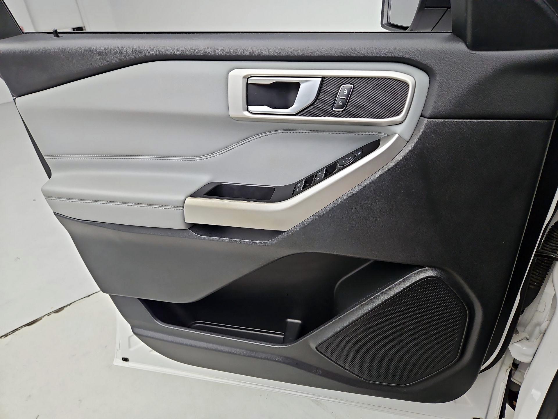 Thumbnail: 2021 Ford Explorer - 12