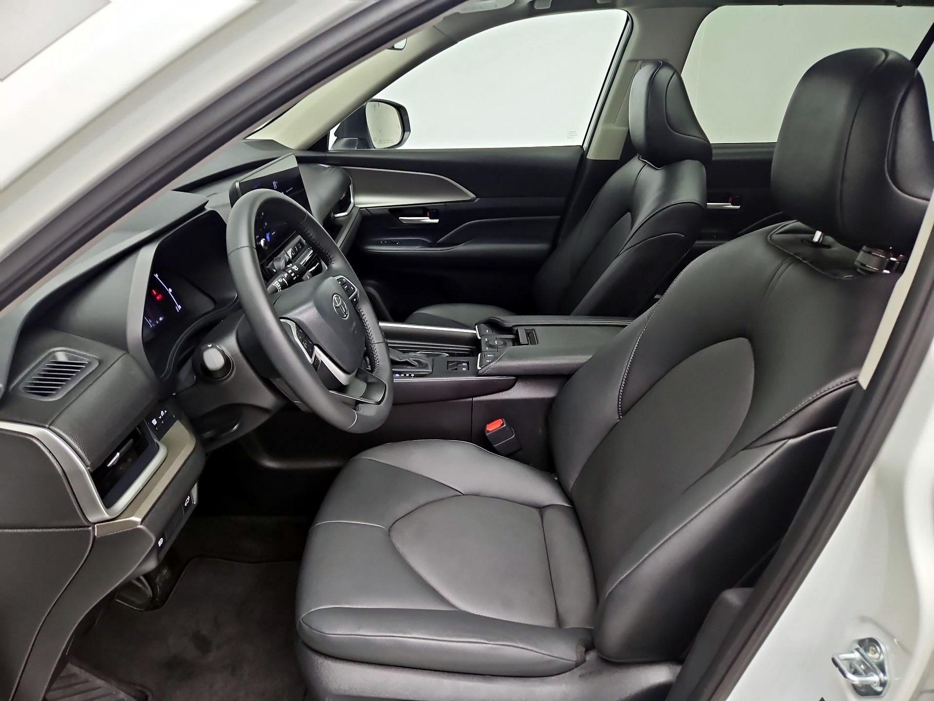 Thumbnail: 2026 Toyota Grand Highlander - 11