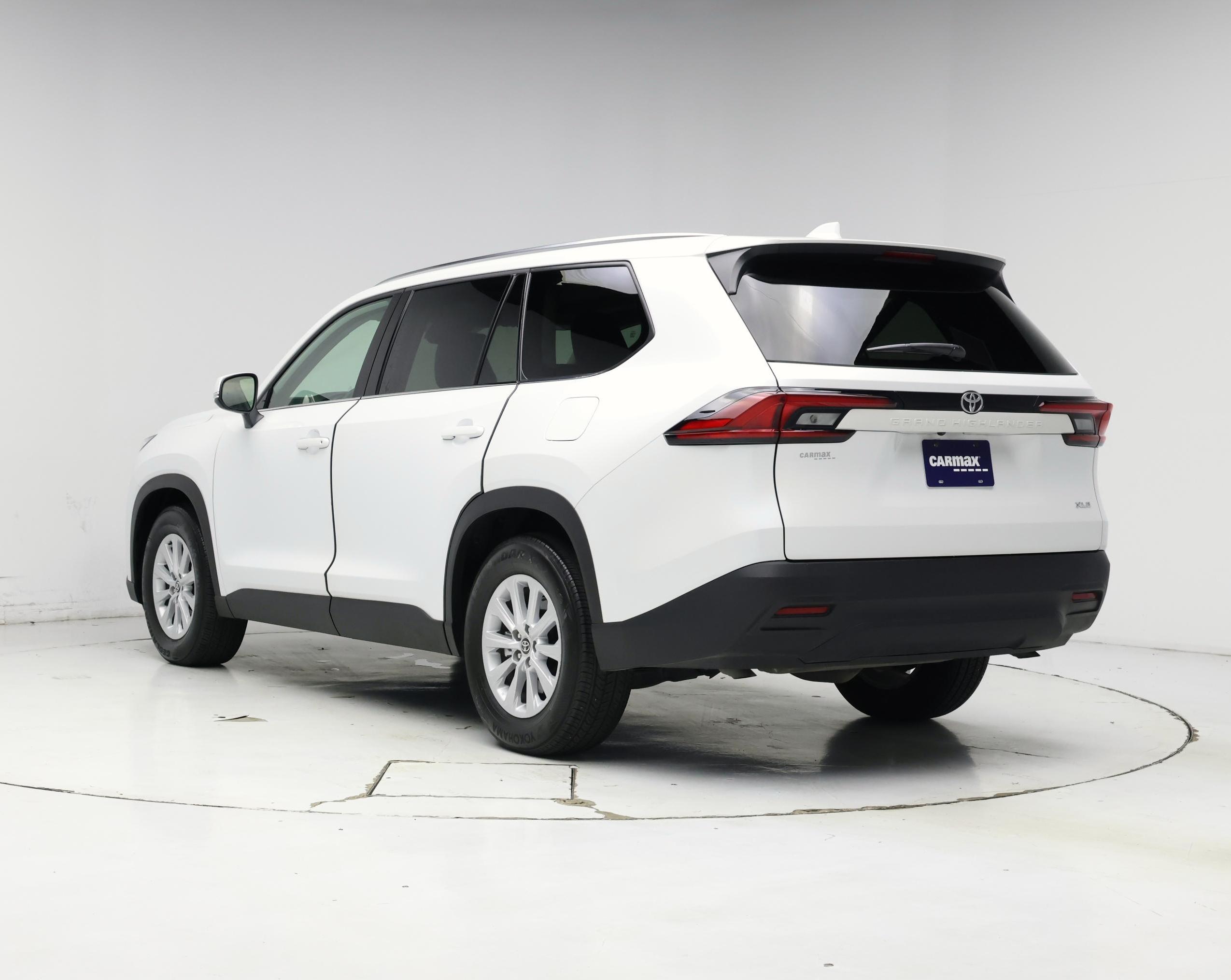 Thumbnail: 2026 Toyota Grand Highlander - 2