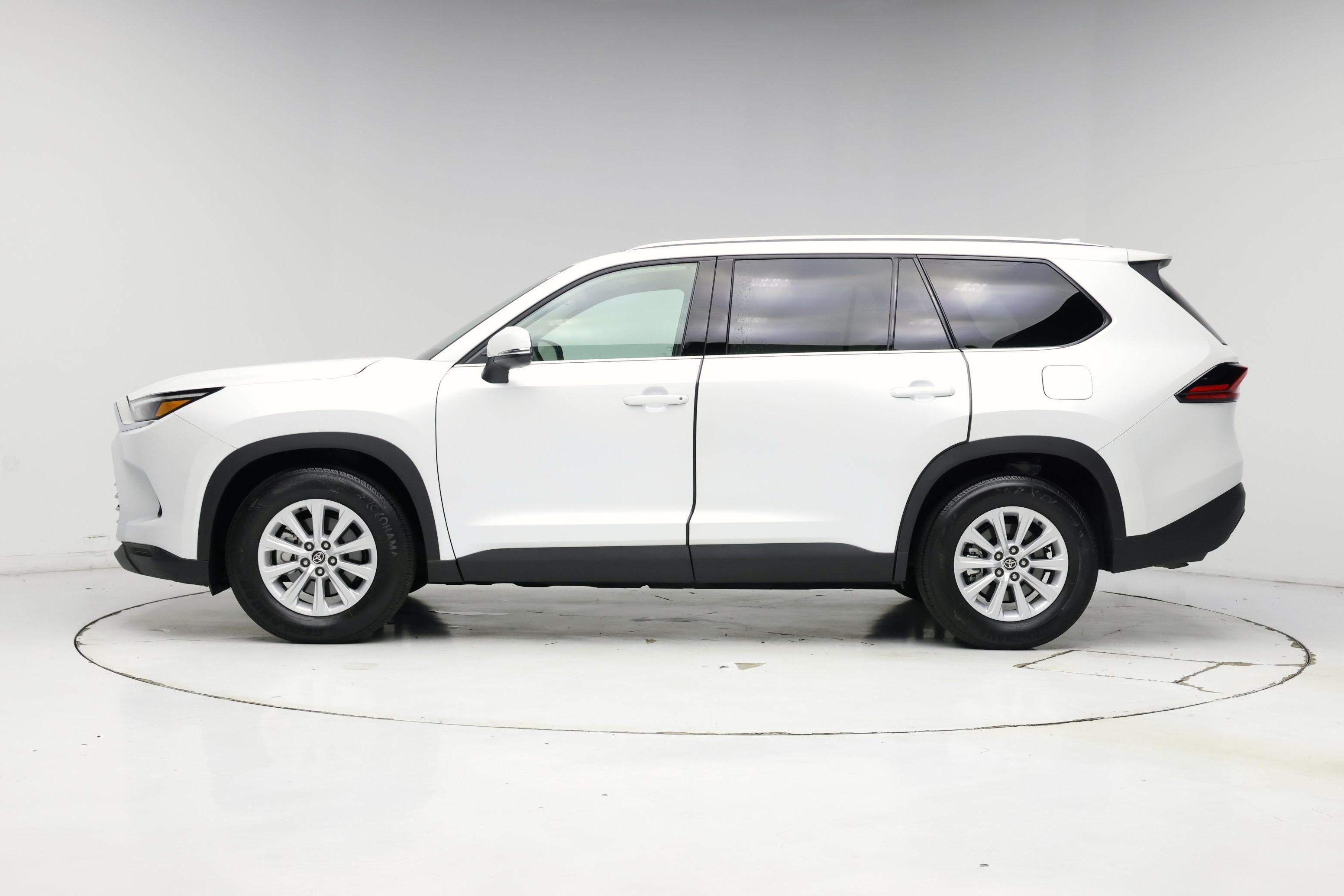 Thumbnail: 2026 Toyota Grand Highlander - 3