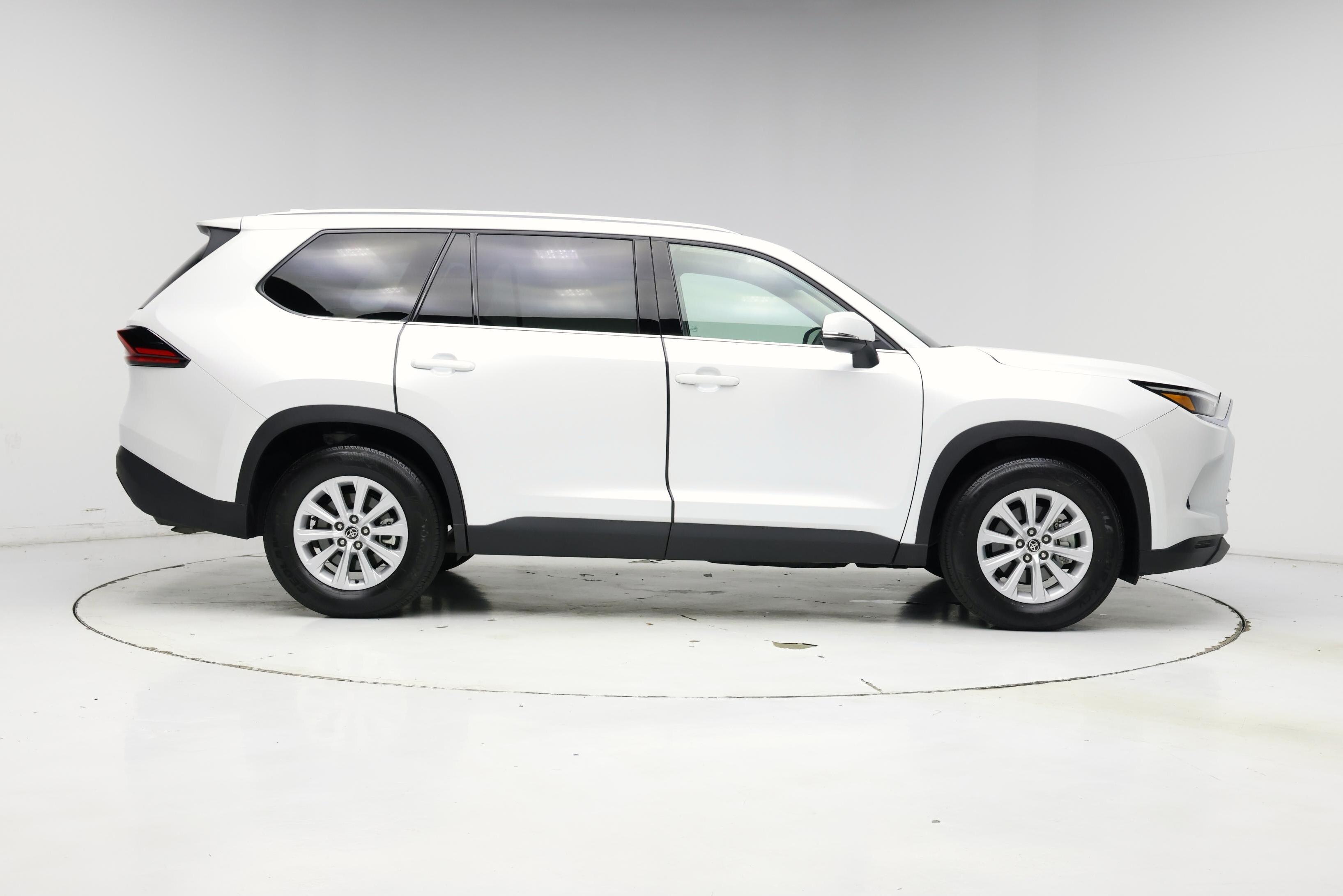 Thumbnail: 2026 Toyota Grand Highlander - 7