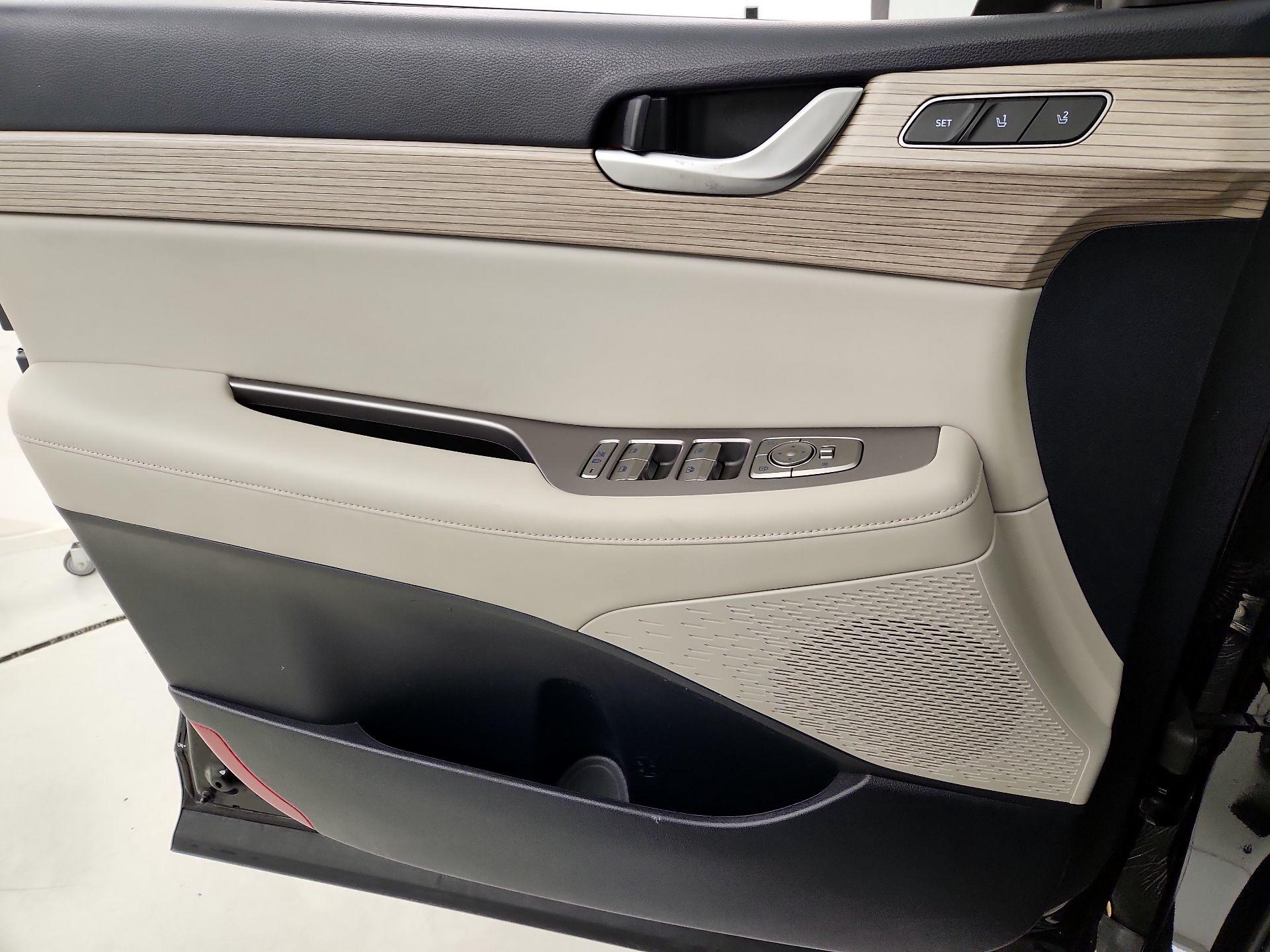 Thumbnail: 2021 Hyundai Palisade - 12