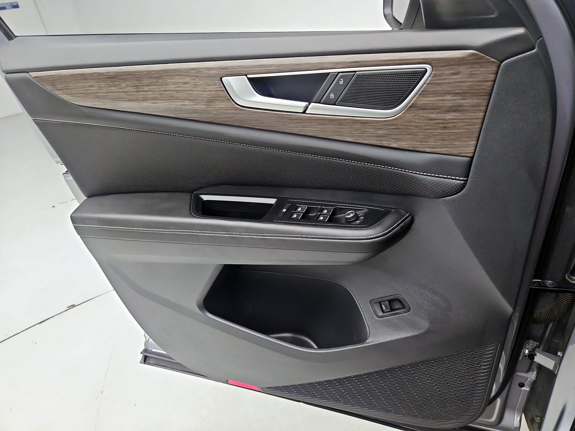 Thumbnail: 2024 Volkswagen Atlas - 12