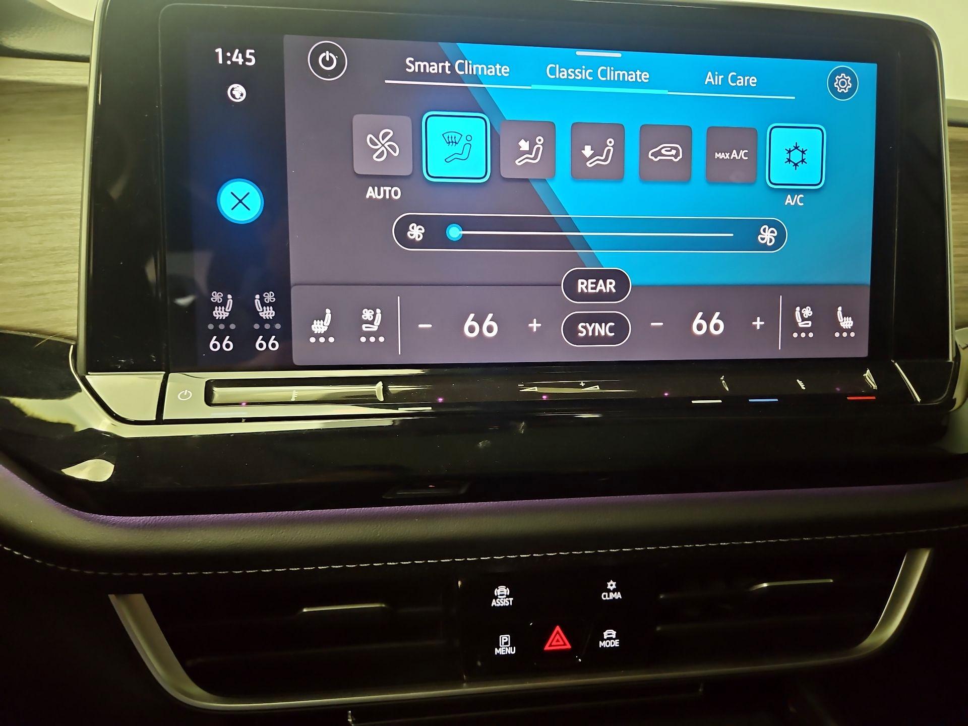 Thumbnail: 2024 Volkswagen Atlas - 17