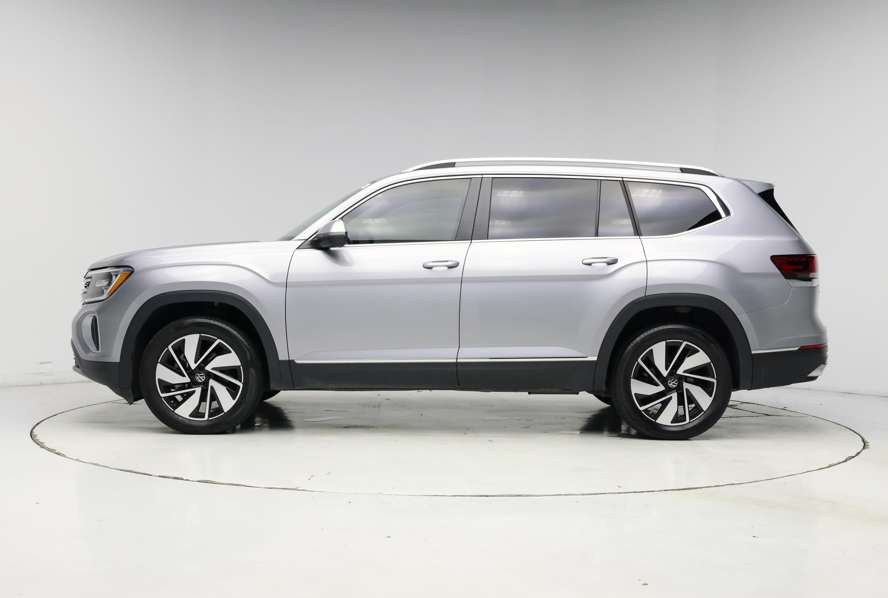 Thumbnail: 2024 Volkswagen Atlas - 3