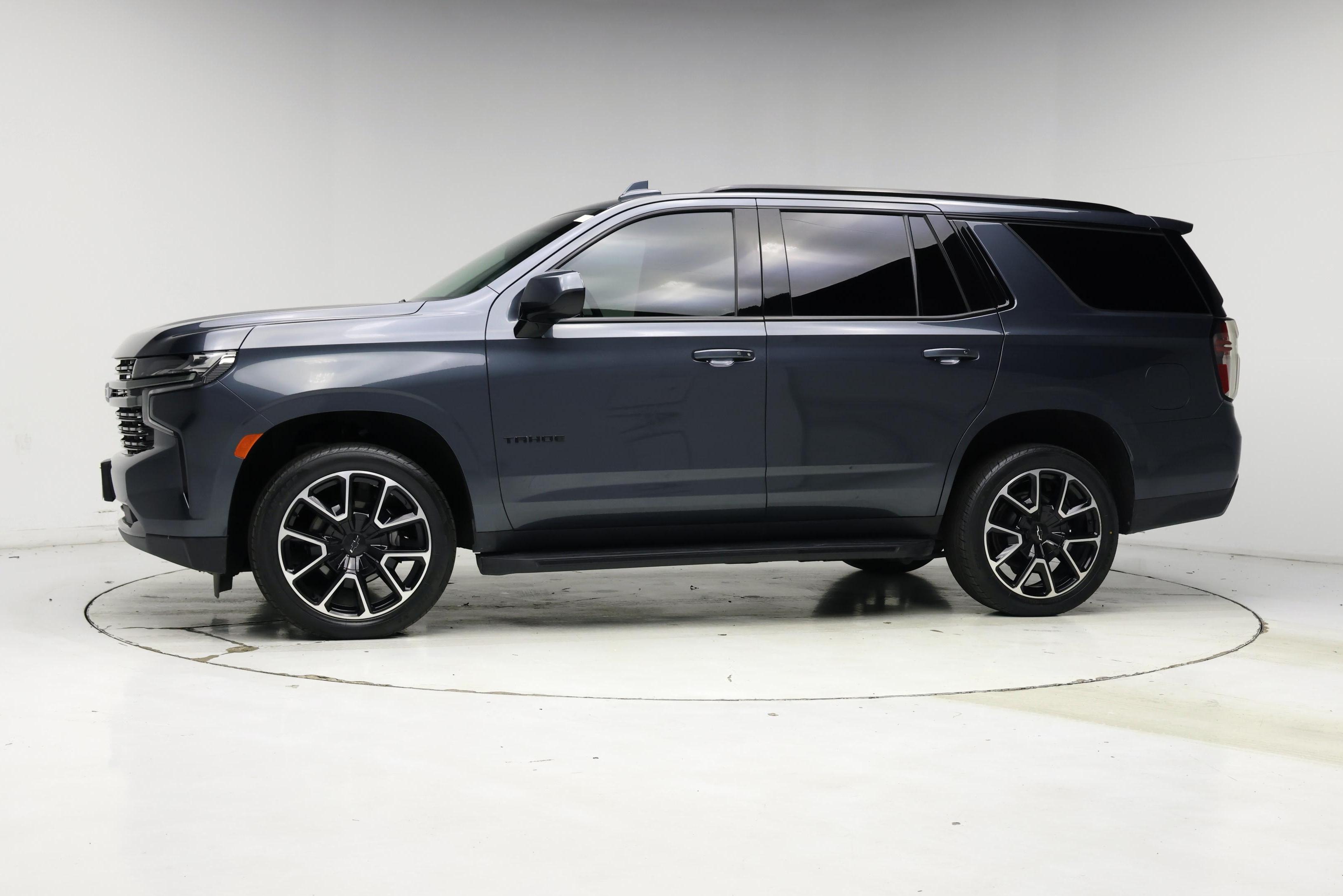 Thumbnail: 2021 Chevrolet Tahoe - 3