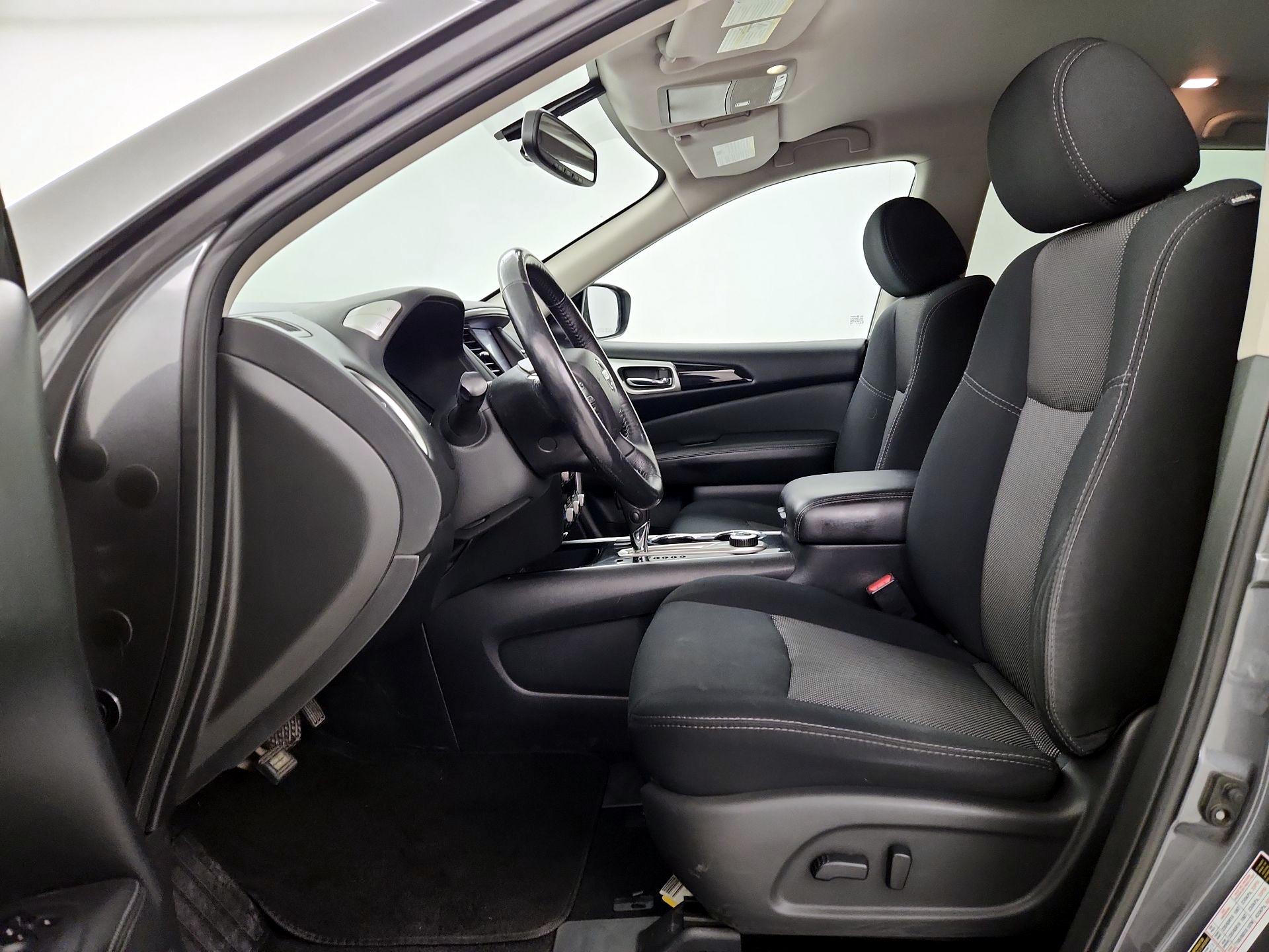 Thumbnail: 2018 Nissan Pathfinder - 11