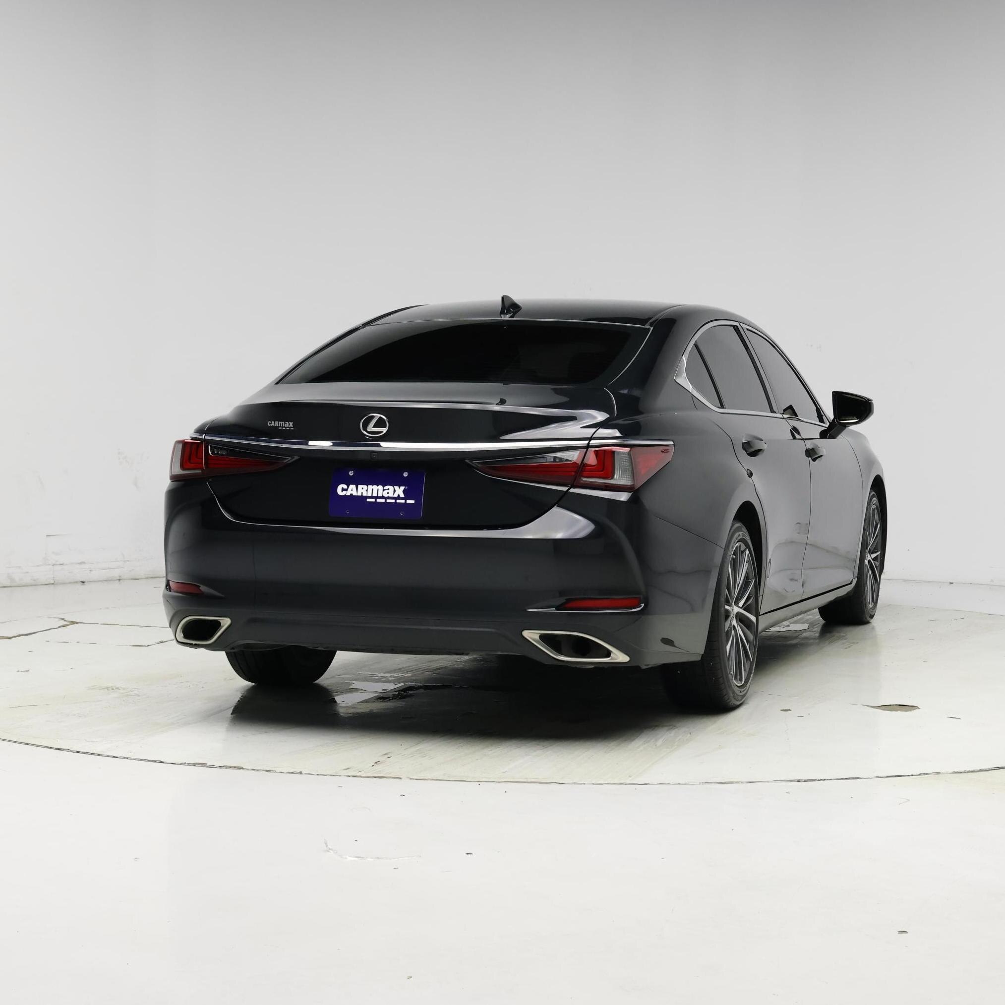 Thumbnail: 2022 Lexus ES - 8