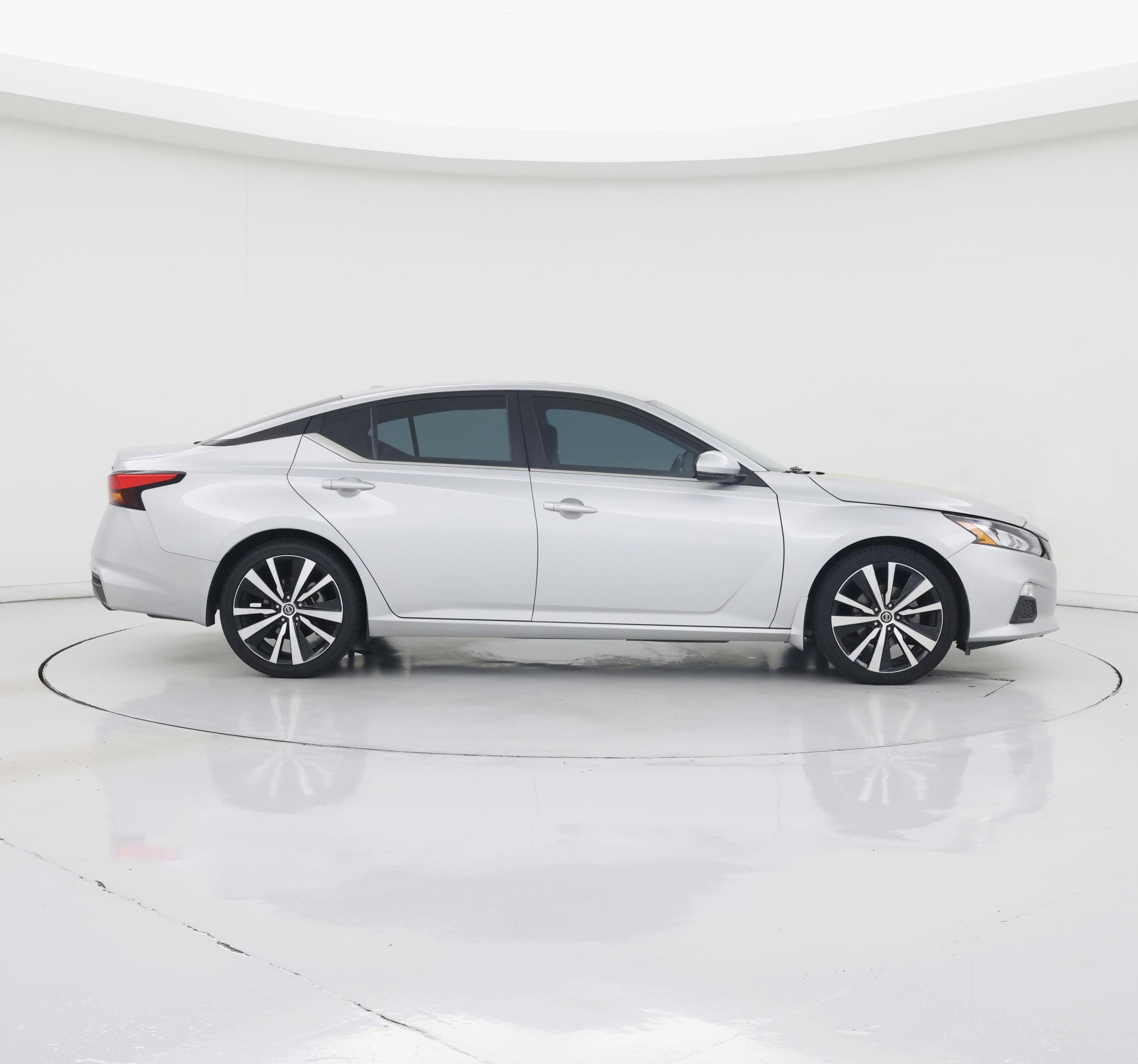 Thumbnail: 2021 Nissan Altima - 7