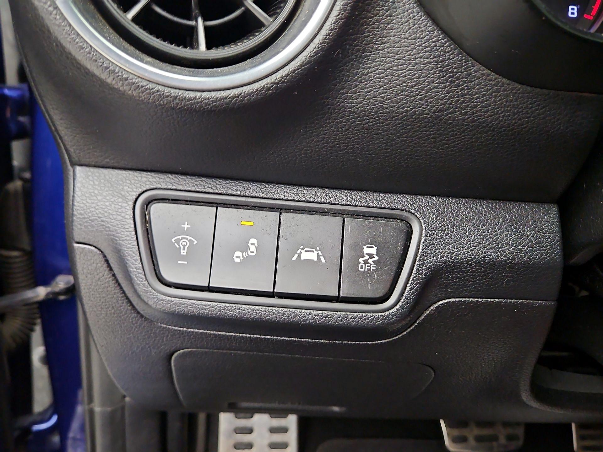 Thumbnail: 2021 Kia Forte - 13