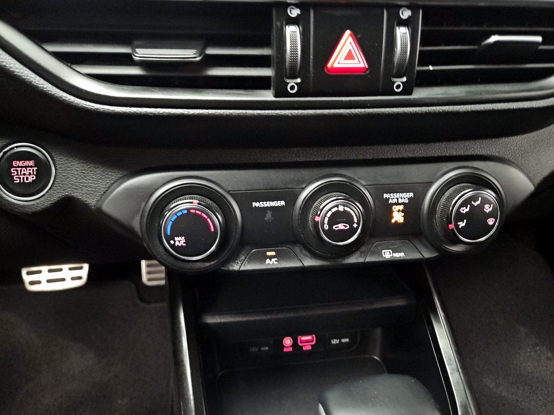 Thumbnail: 2021 Kia Forte - 16