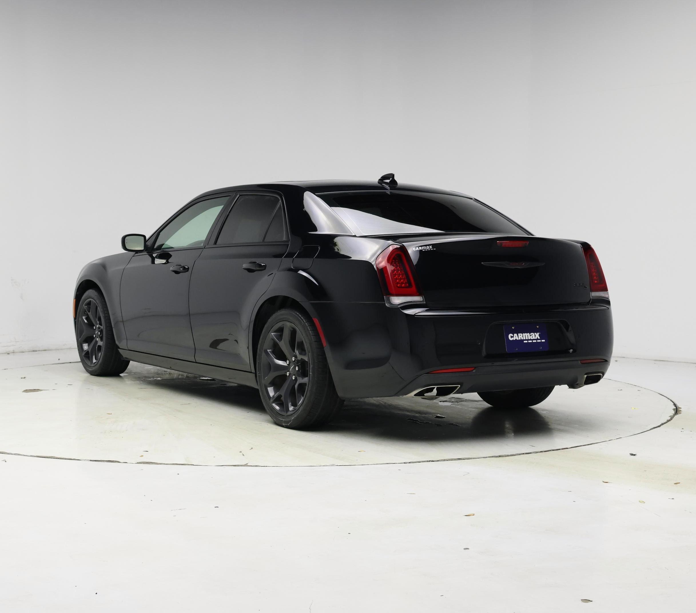 Thumbnail: 2022 Chrysler 300 - 2