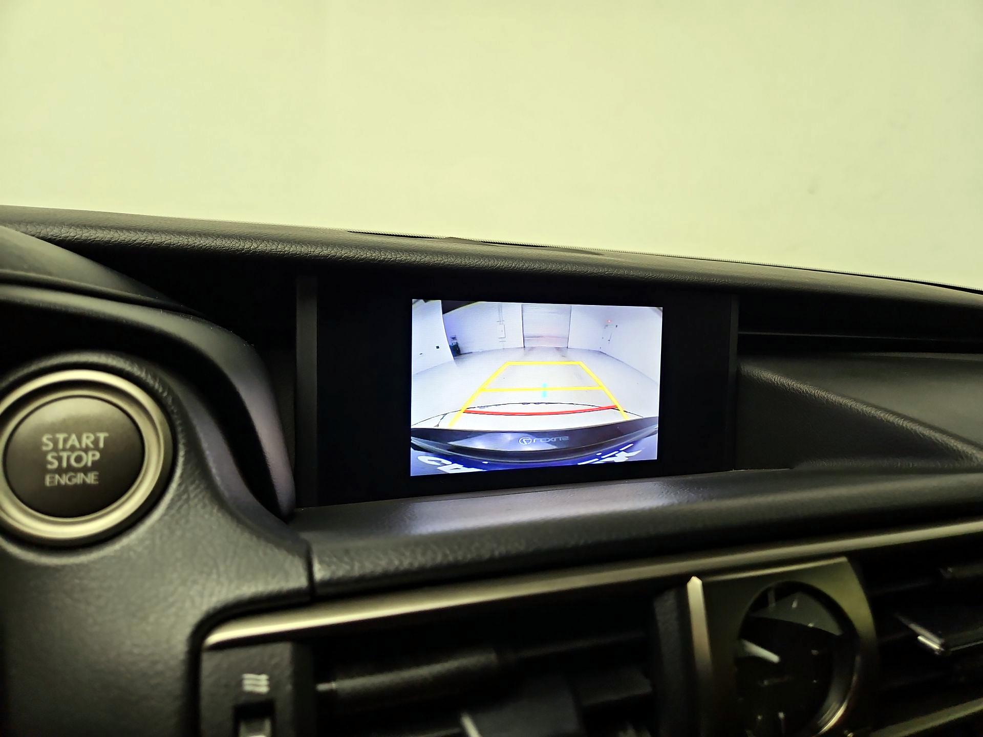 Thumbnail: 2020 Lexus IS - 14