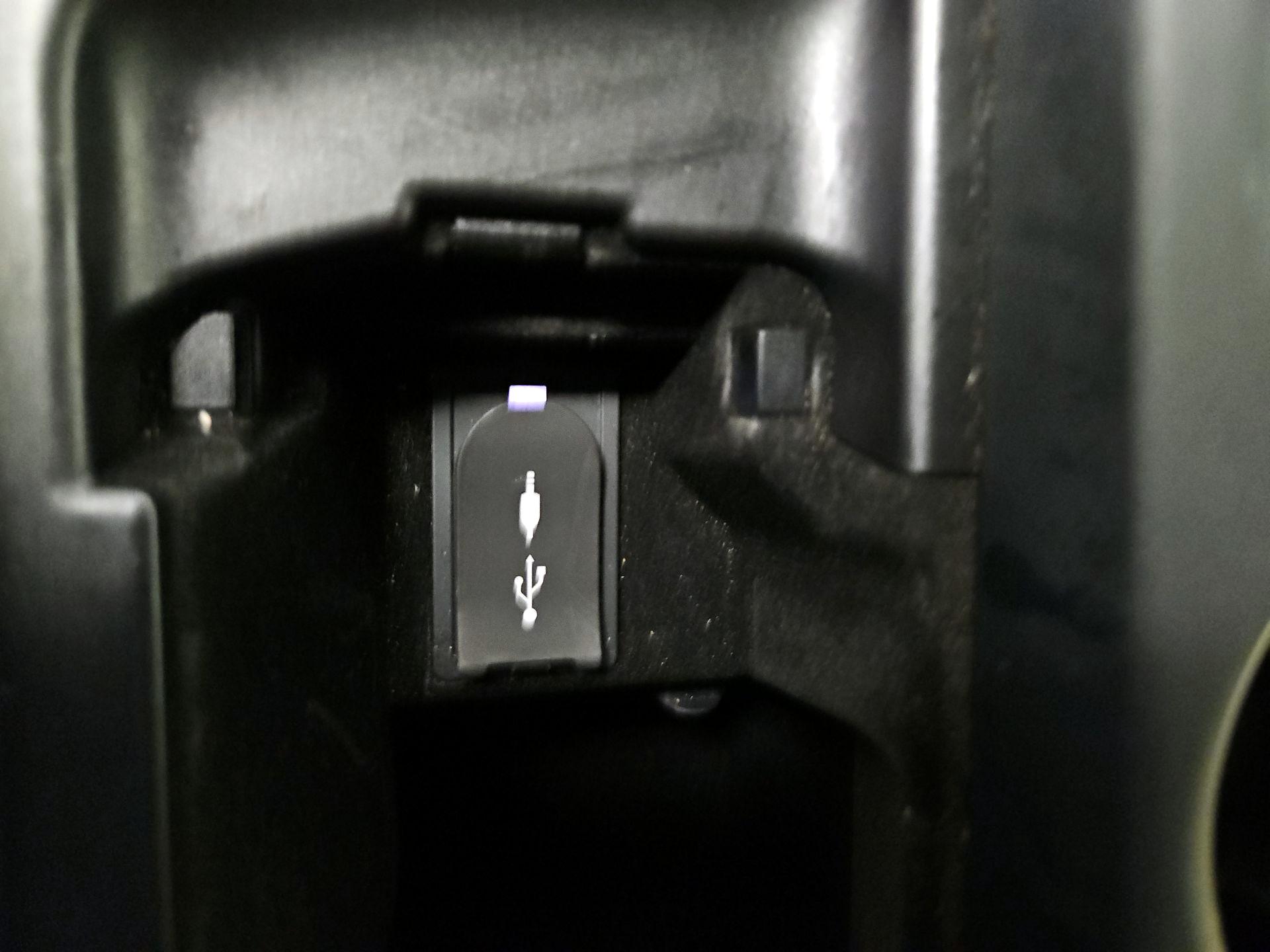 Thumbnail: 2020 Lexus IS - 18