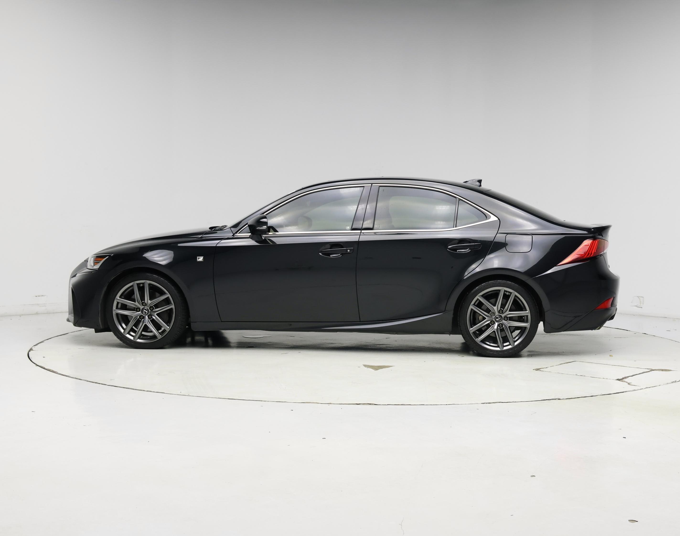 Thumbnail: 2020 Lexus IS - 3