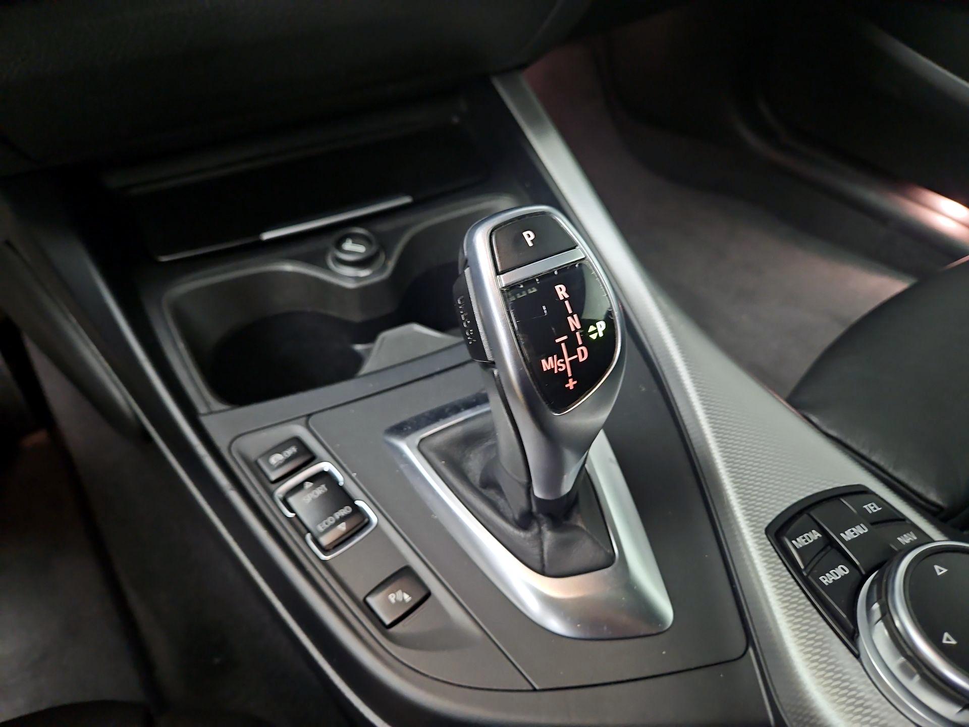 Thumbnail: 2016 BMW 2 Series - 17