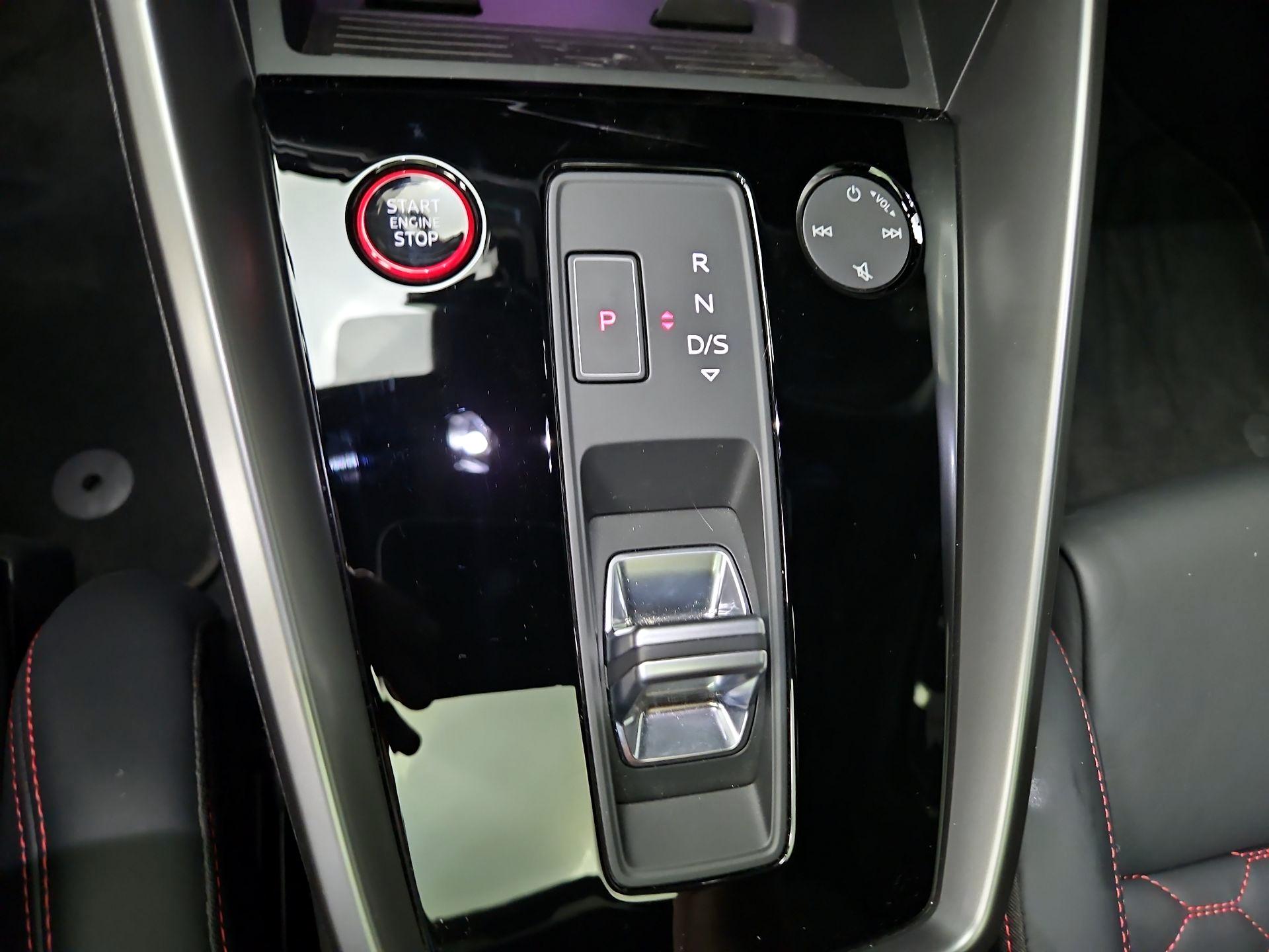 Thumbnail: 2023 Audi RS 3 - 18