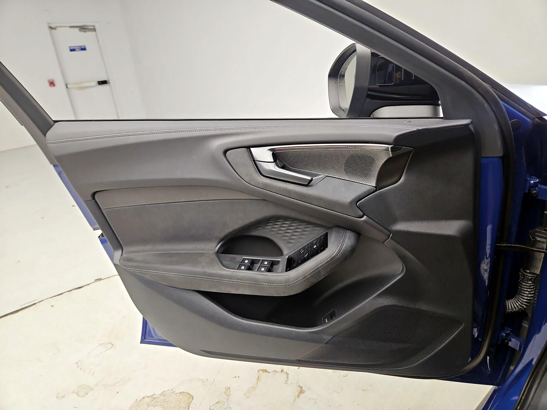 Thumbnail: 2025 Audi S5 - 12