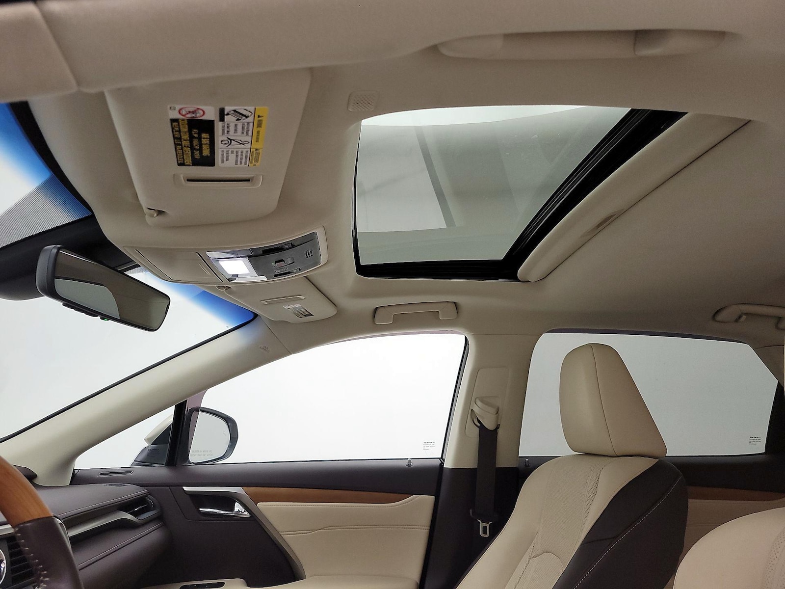Sunroof(s) & Overhead Airbags
