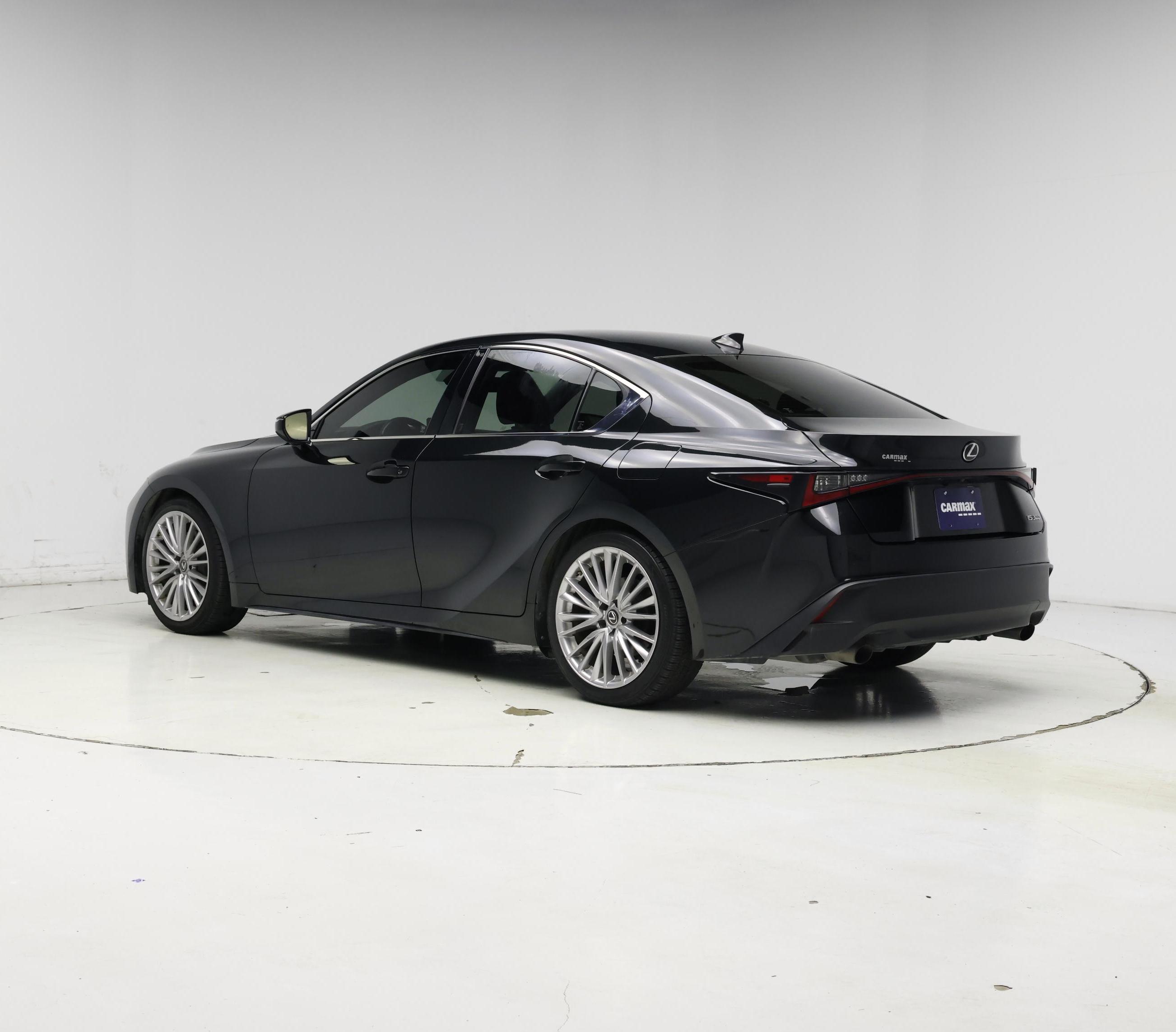 Thumbnail: 2022 Lexus IS - 2