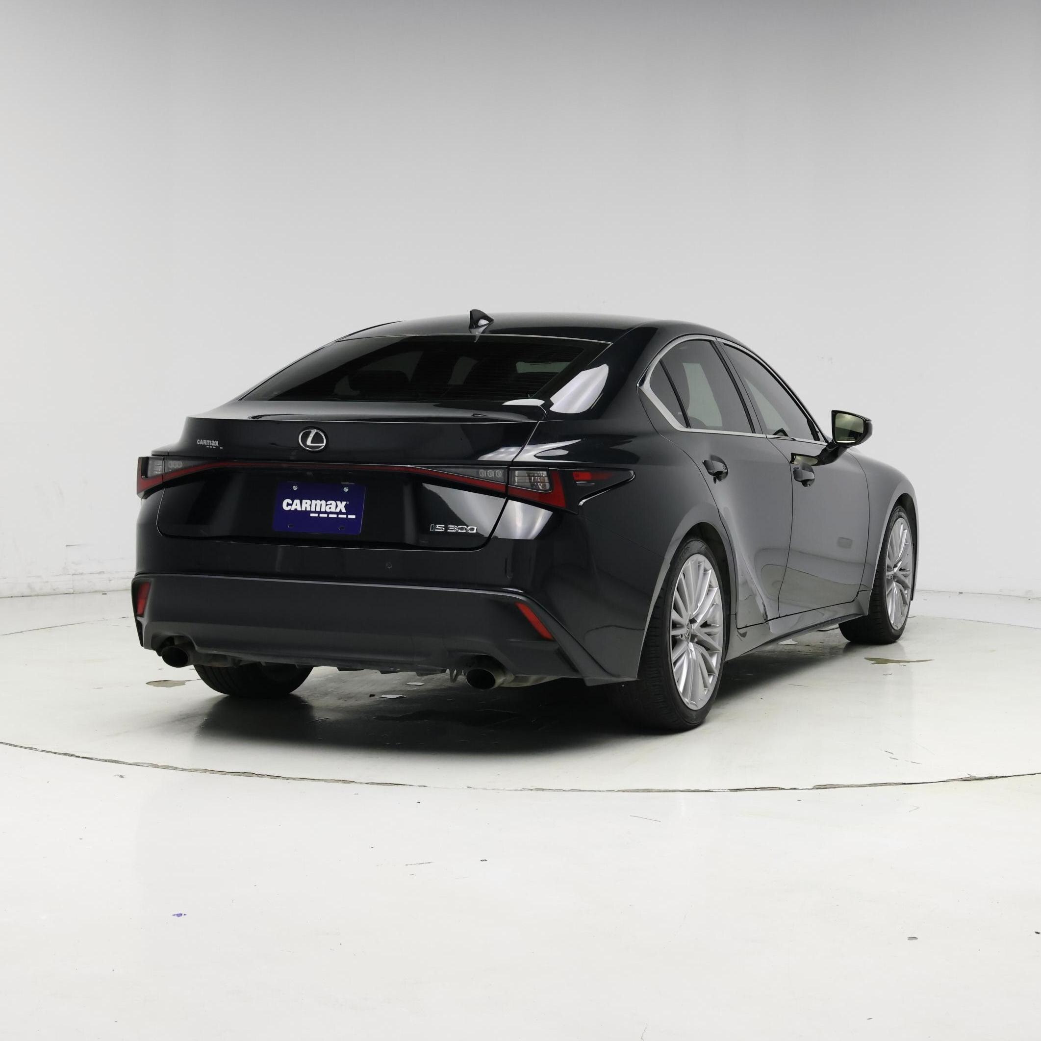 Thumbnail: 2022 Lexus IS - 8