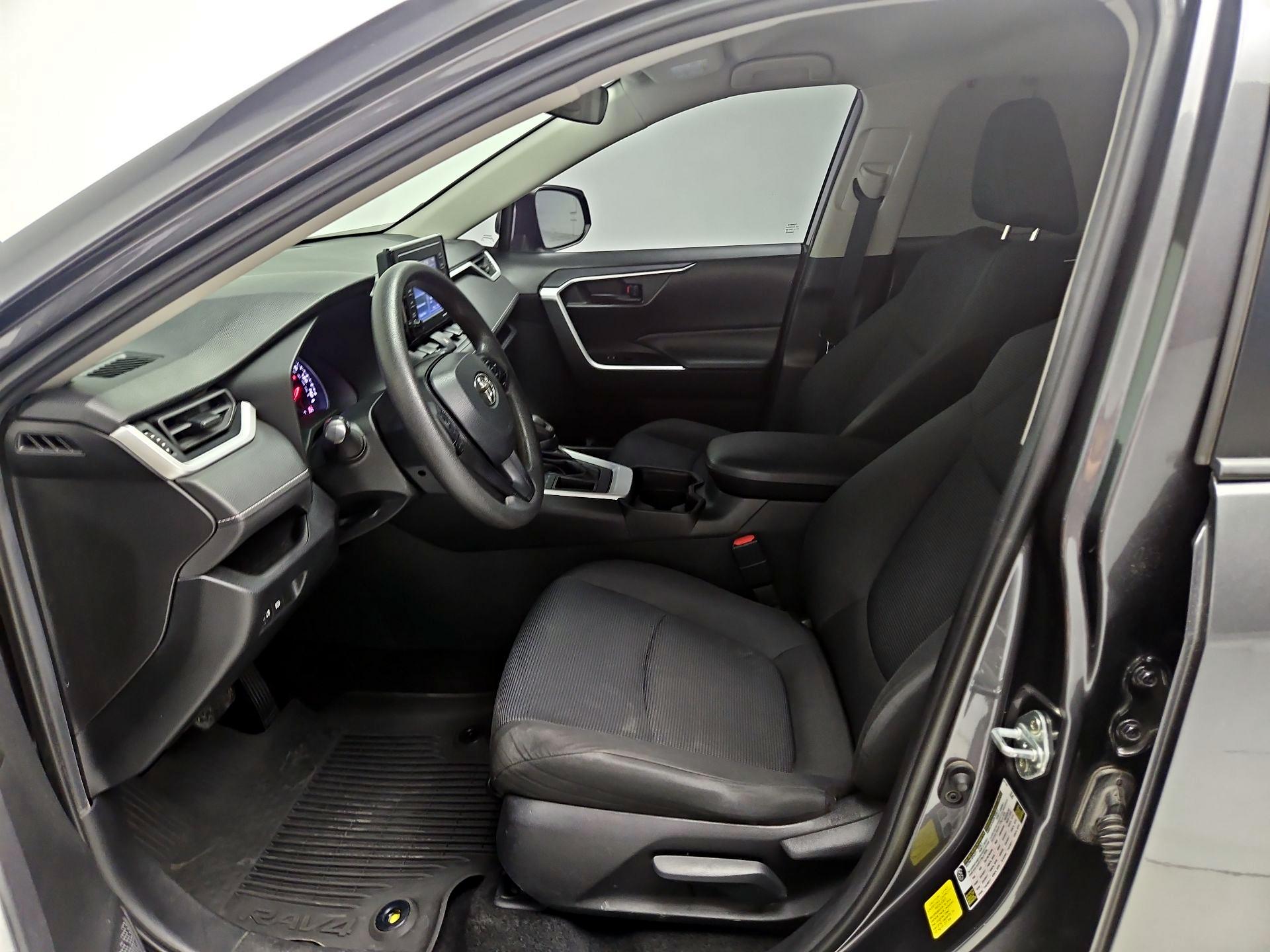 Thumbnail: 2021 Toyota RAV4 - 11