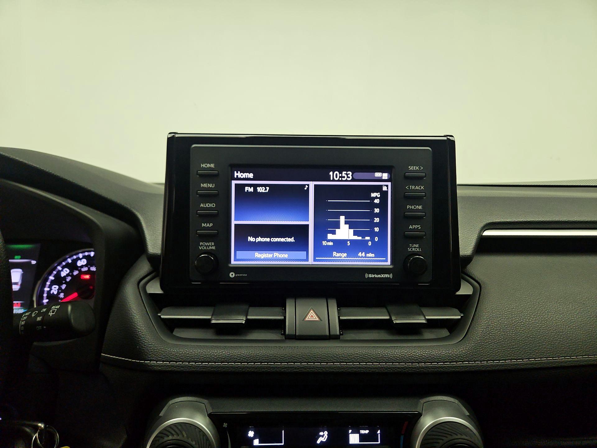 Thumbnail: 2021 Toyota RAV4 - 15