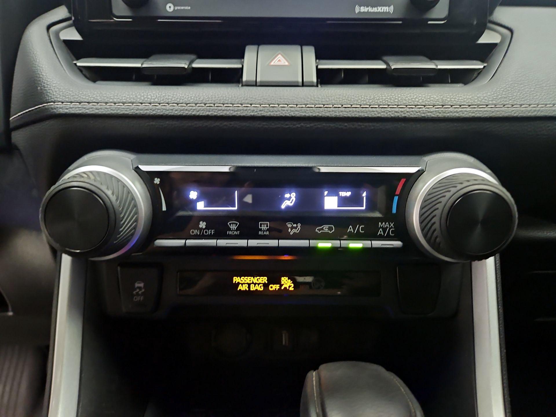 Thumbnail: 2021 Toyota RAV4 - 16